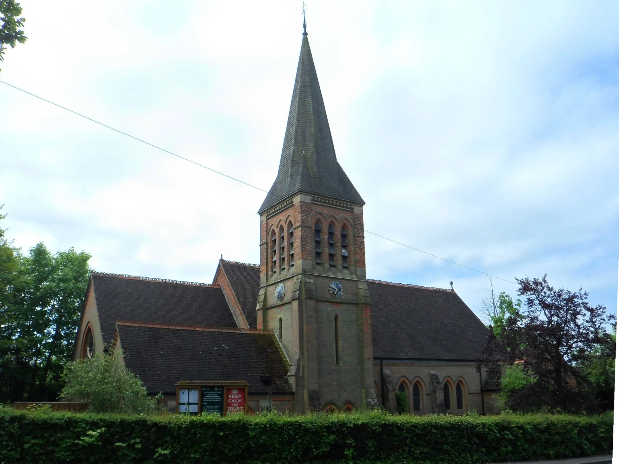 Photo showing: Christ Church, Kings Cross Lane, South Nutfield, Tandridge District, Surrey, England.