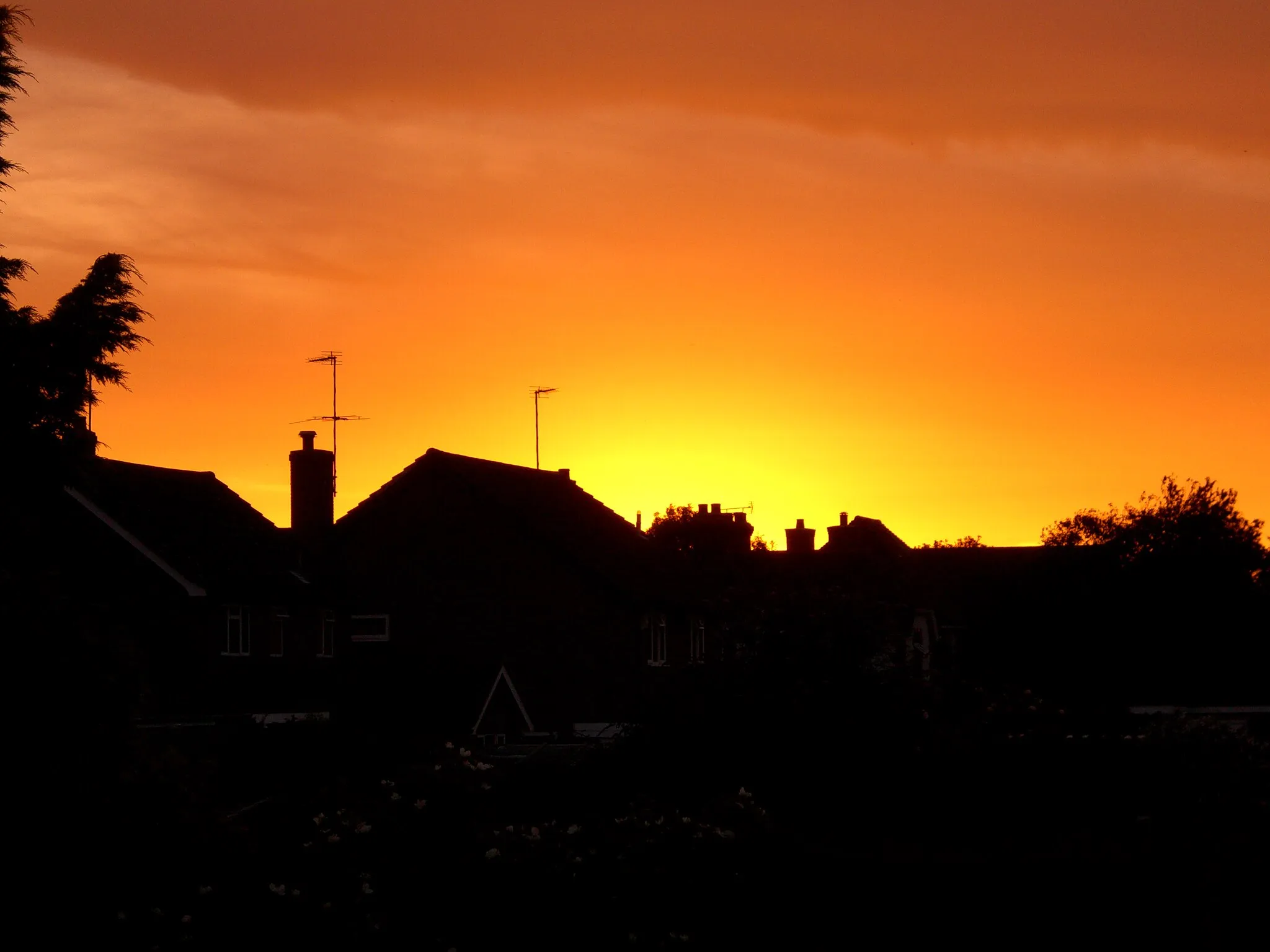 Photo showing: Mersham Sunset