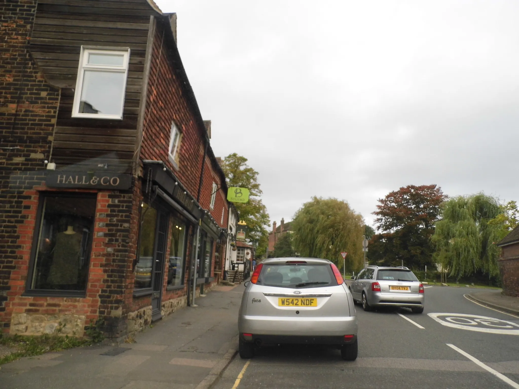 Photo showing: Shops on High Street, Otford