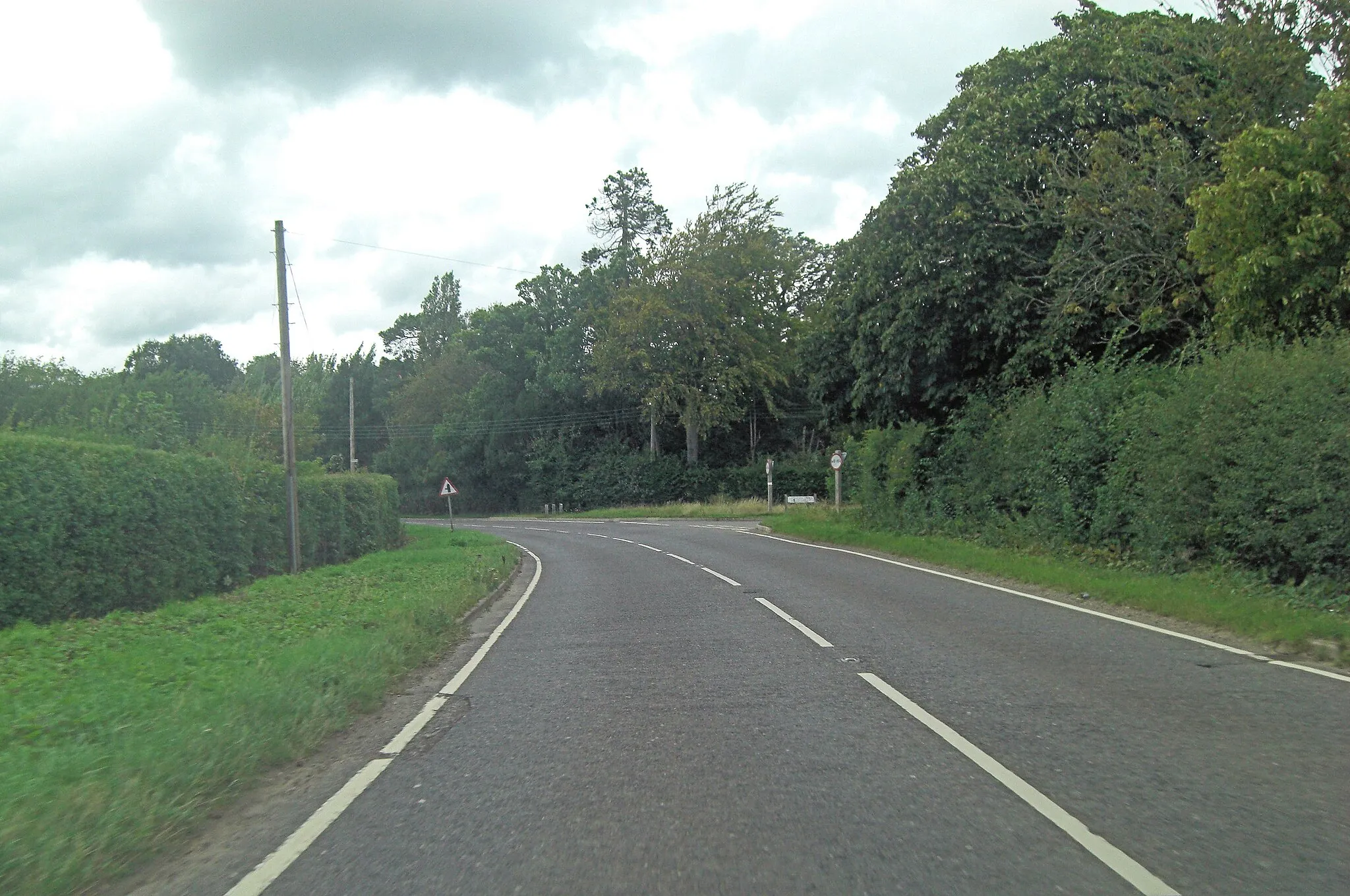 Photo showing: A268 at Field Green