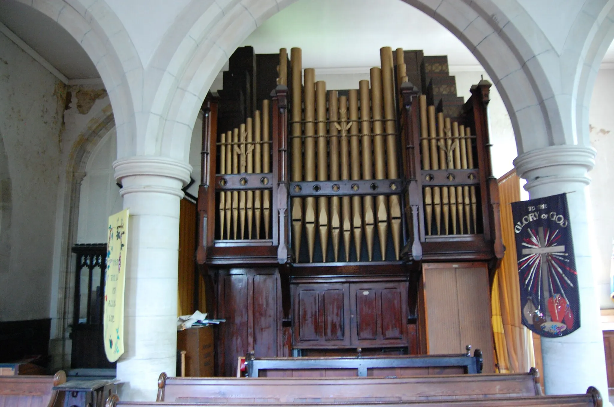 Photo showing: Organ in St Mary's Church, Northiam