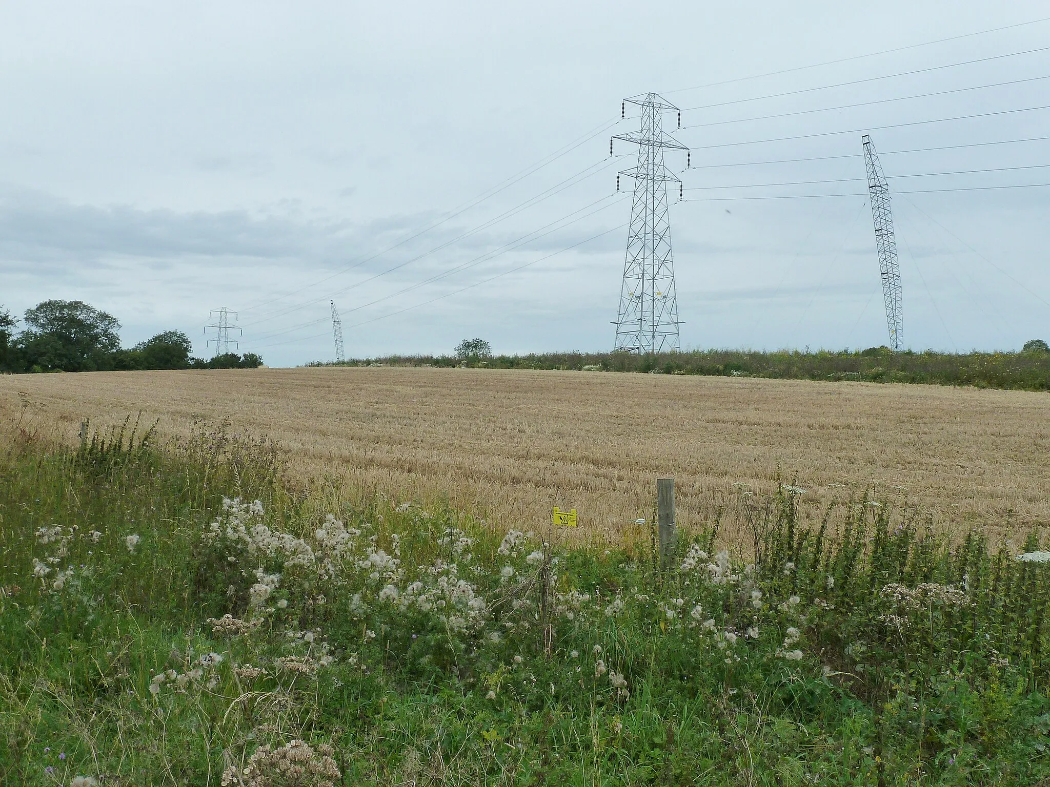 Photo showing: Pylons and masts on Hat Hill