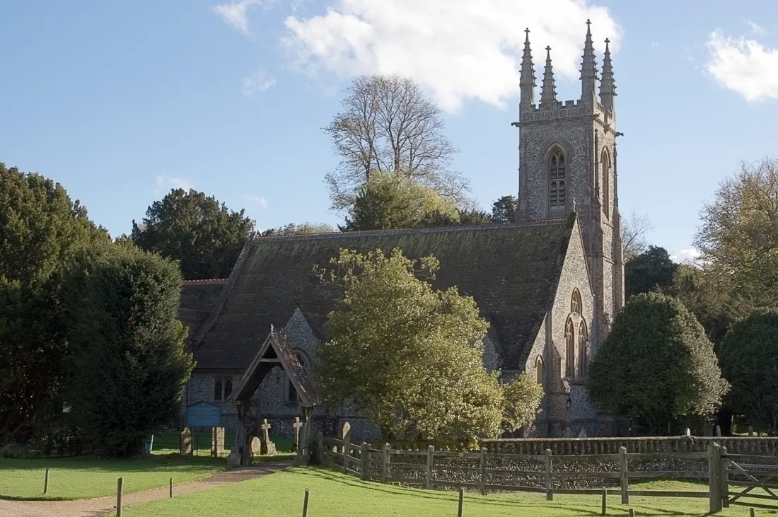 Photo showing: St Nicholas Church Chawton - Jane Austen's Parish Church & burial place ofmother & sister