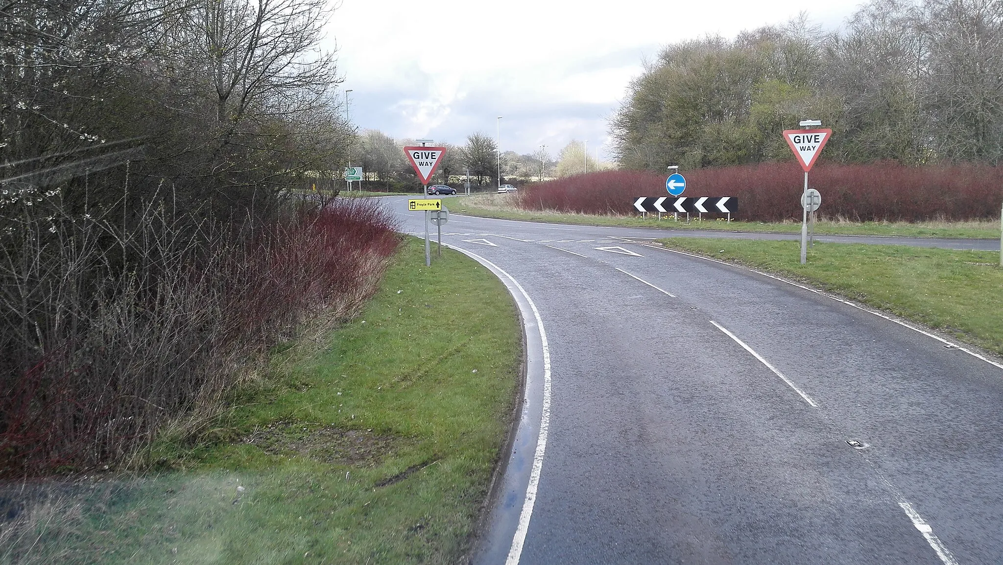 Photo showing: A31 Roundabout at Chawton