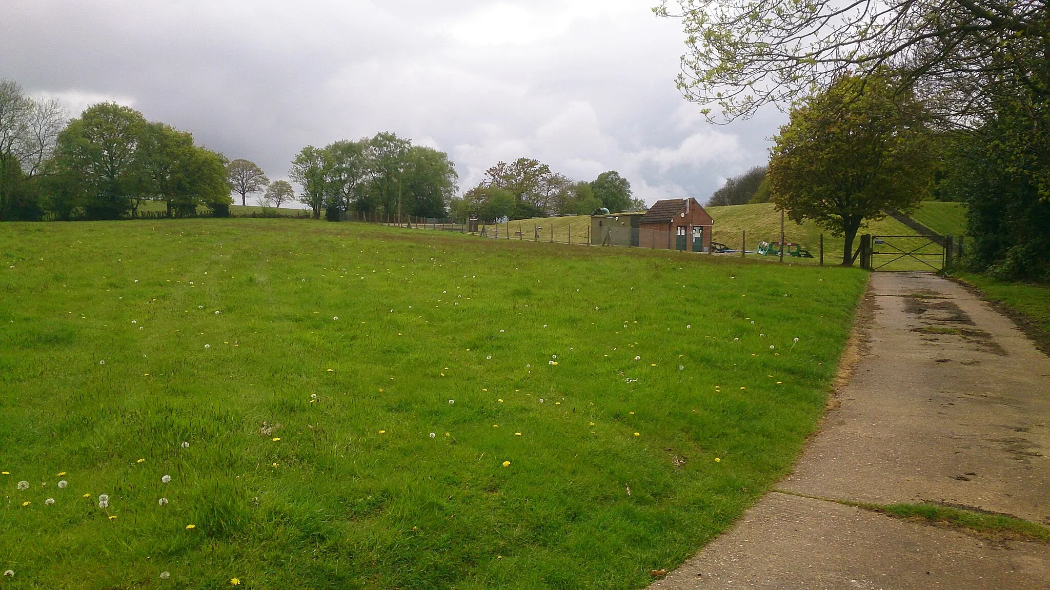 Photo showing: Access to reservoir, Turners Hill