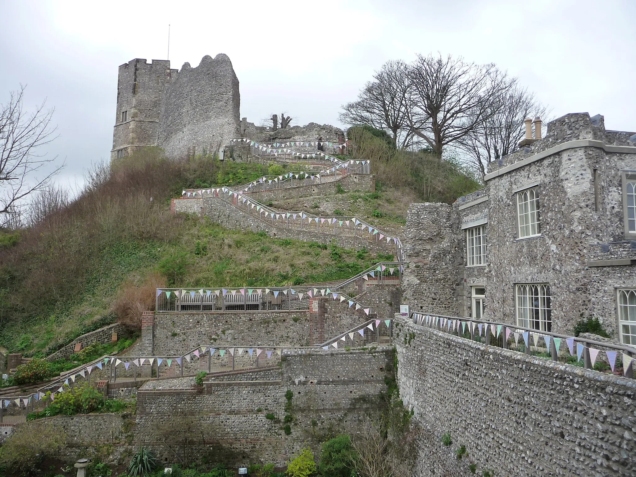 Photo showing: Lewes Castle
