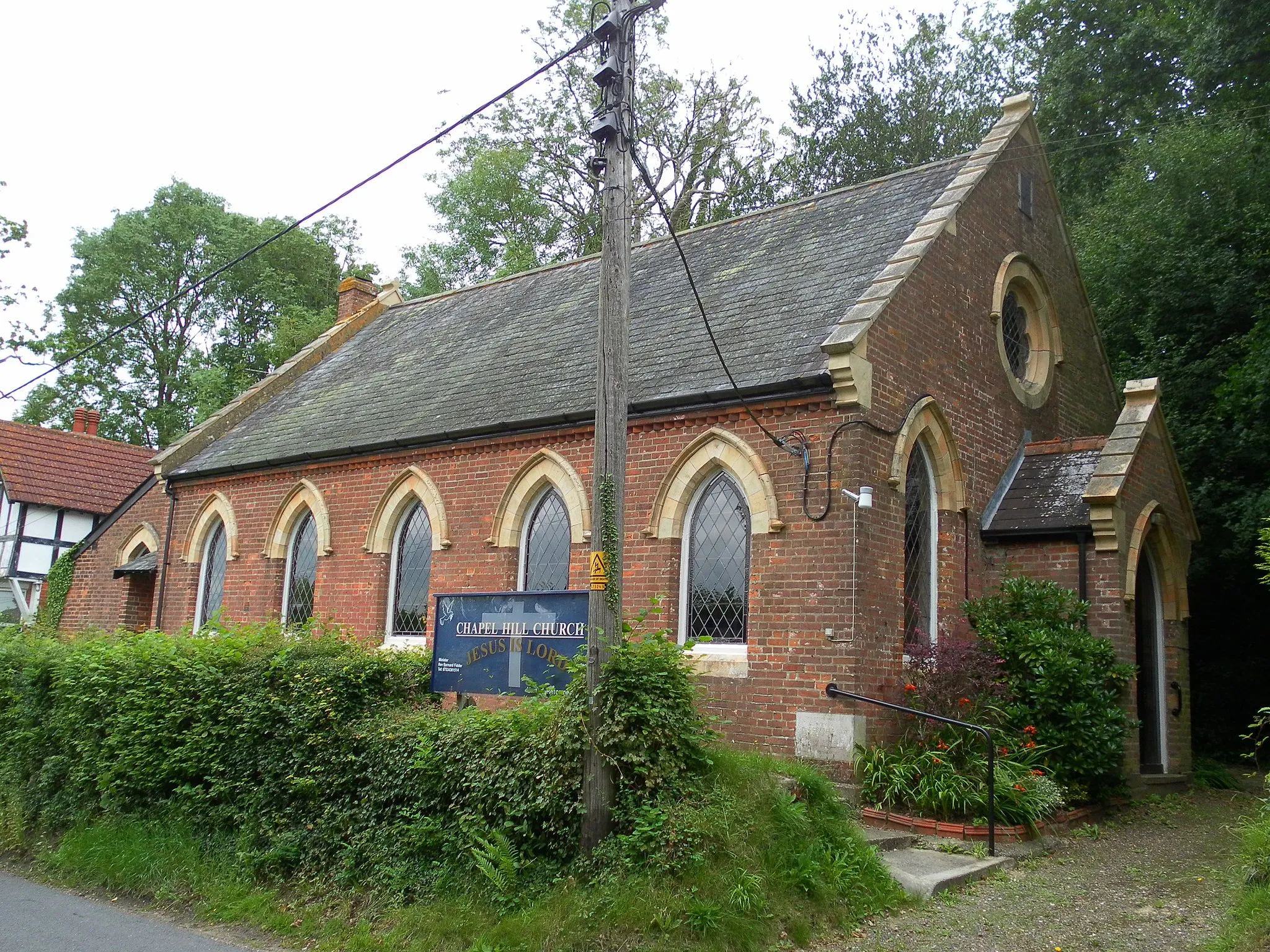 Photo showing: Sedlescombe United Reformed Church, Chapel Hill, Sedlescombe, District of Rother, England.