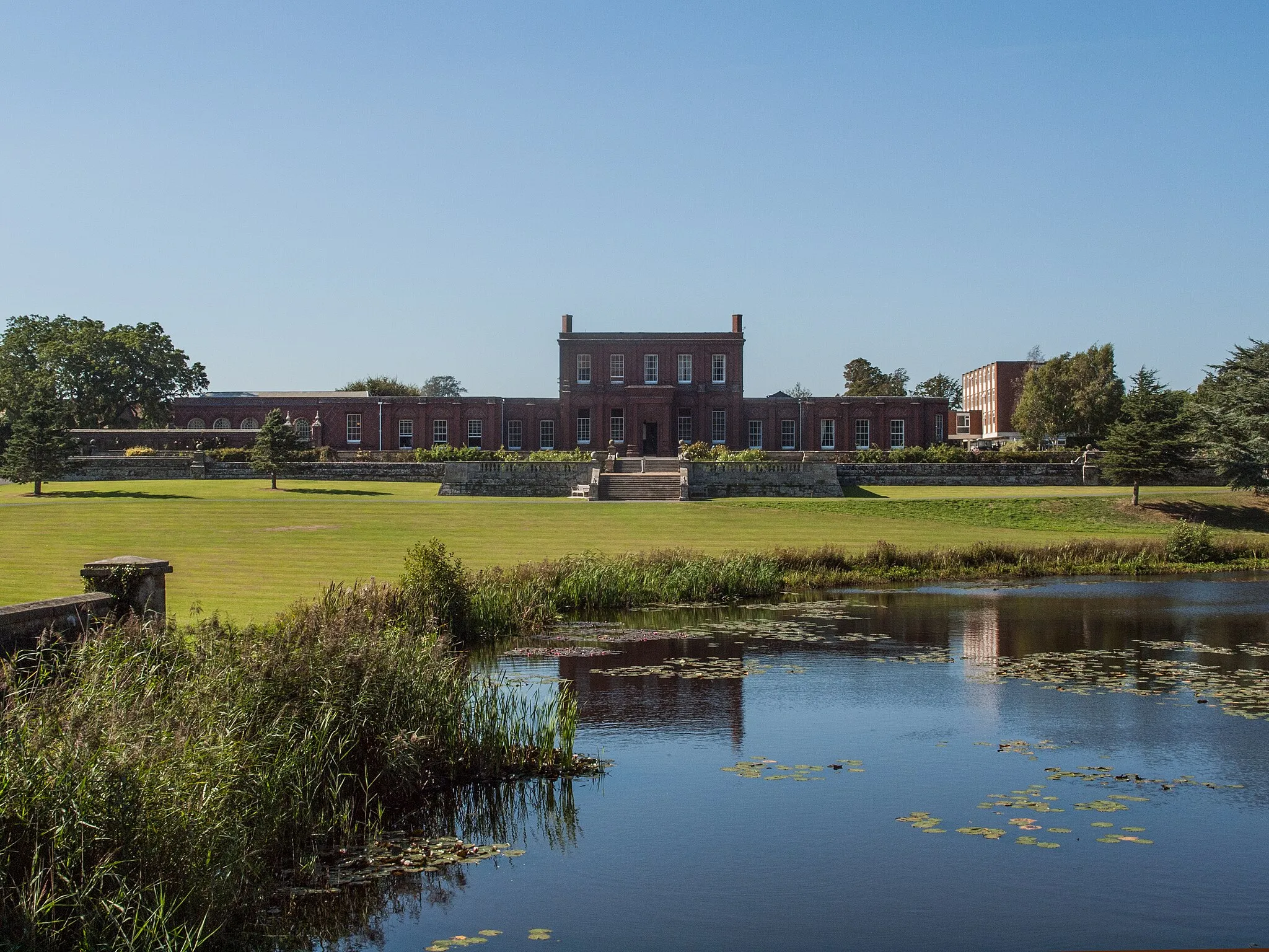 Photo showing: You see Front Water Lake in the right part of the Picture. In the Background you see Ashburnham Place.