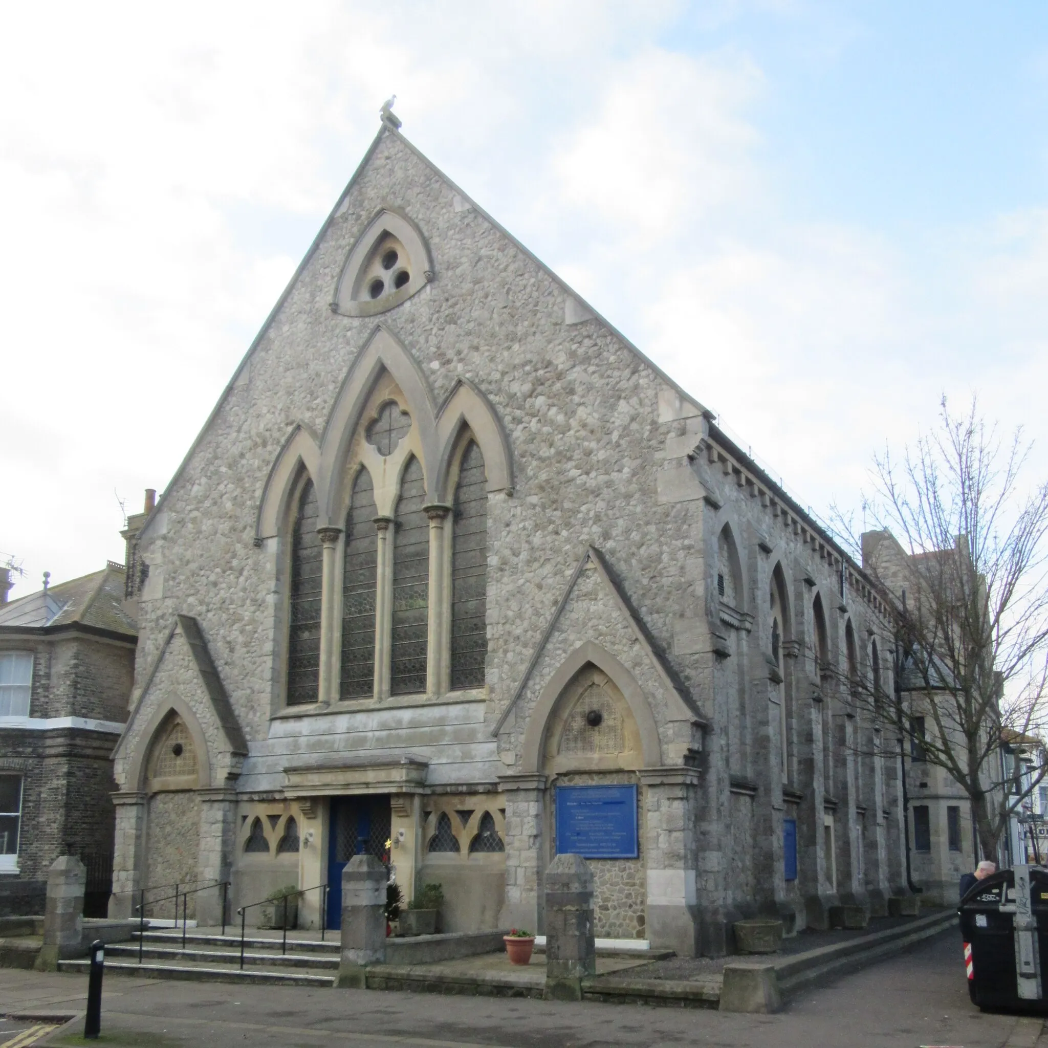 Photo showing: Central United Reformed Church, Blatchington Road, Hove, City of Brighton and Hove, England.  On Brighton & Hove City Council's Local List of Heritage Assets.