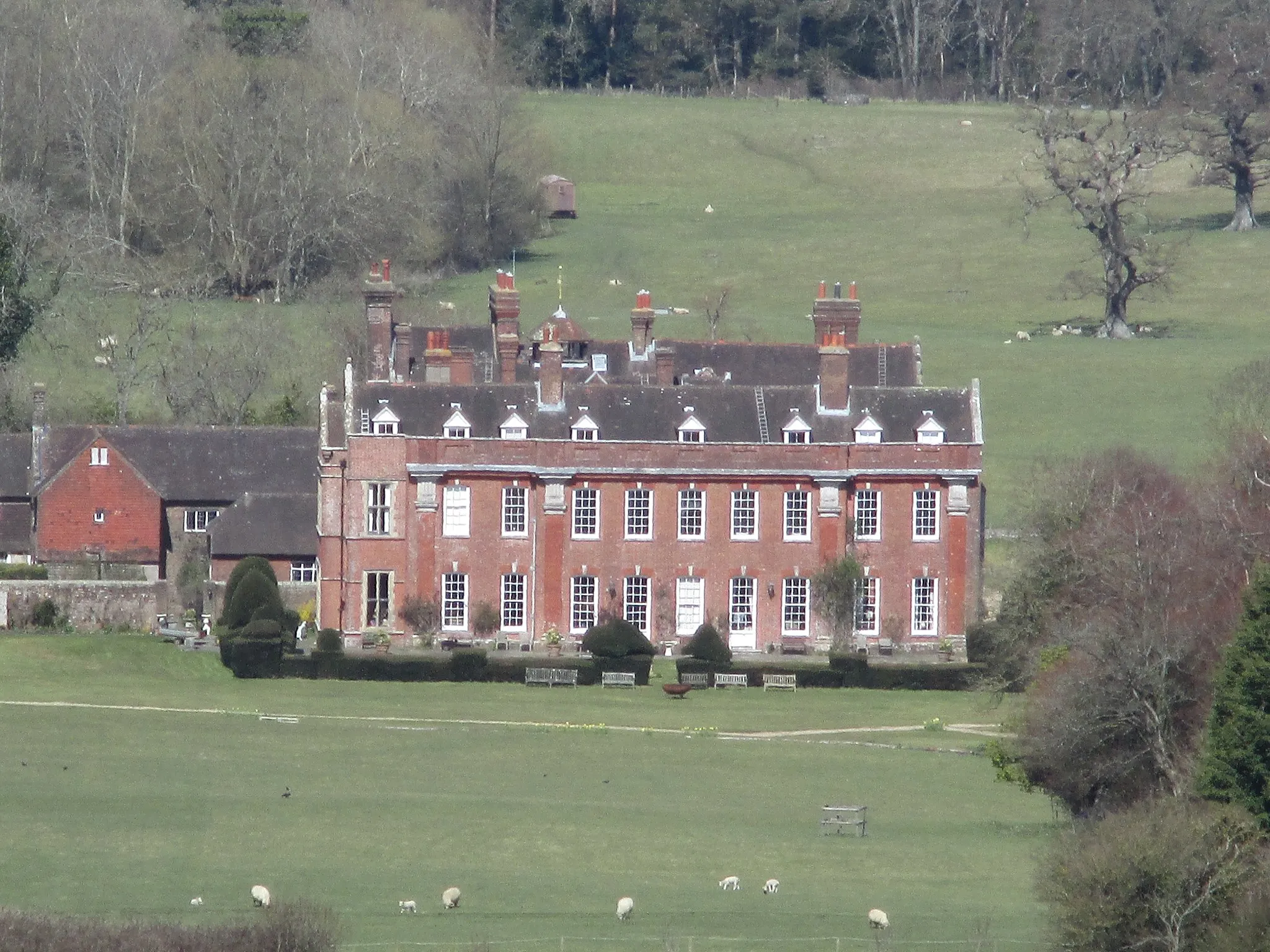 Photo showing: Danny House, one mile south of Hurstpierpoint, West Sussex.  Seen from a point half a mile to the south on the northern slopes of Wolstonbury Hill.