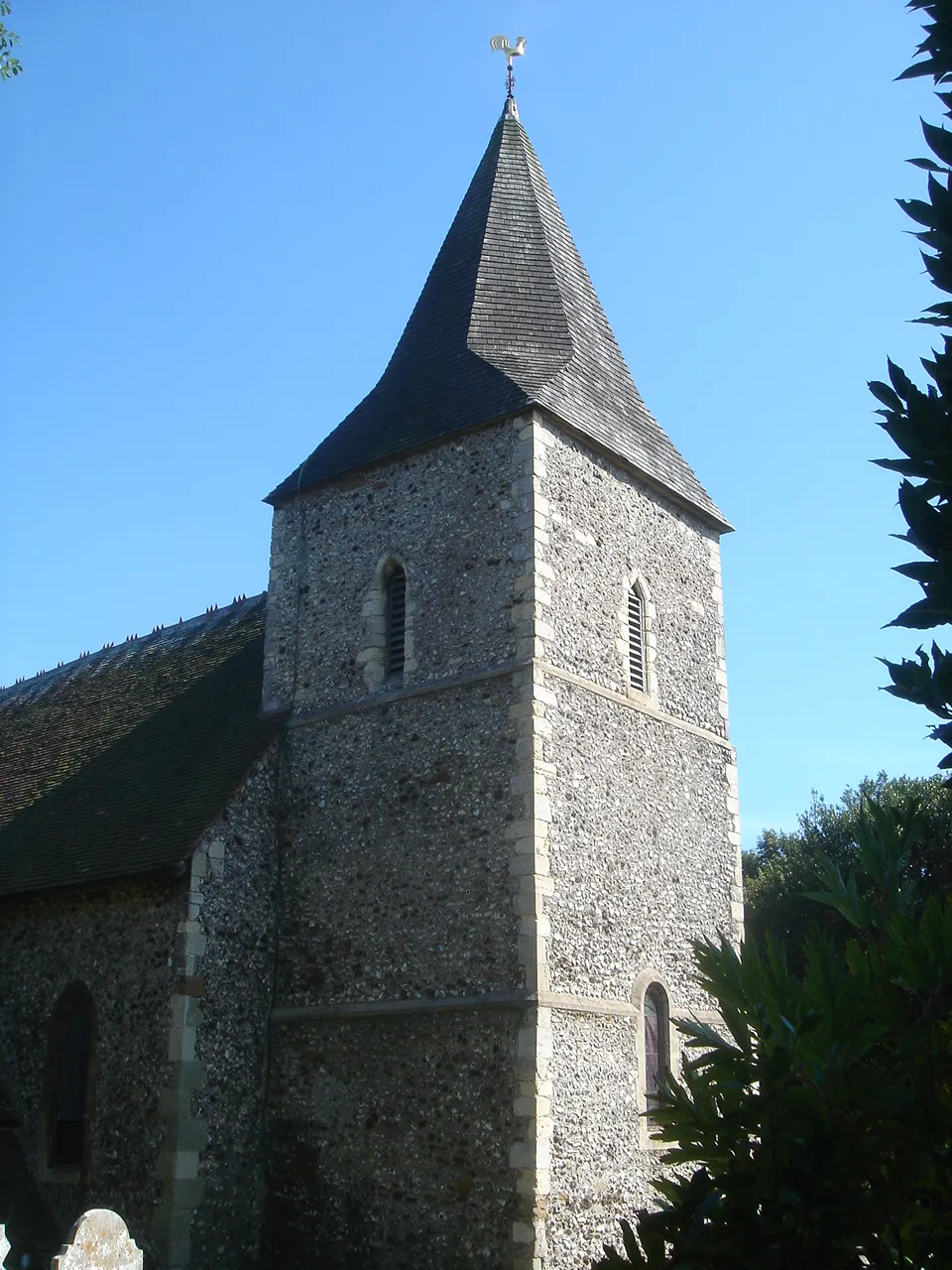 Photo showing: St Peter's Church, Belgrave Road, East Blatchington, District of Lewes, East Sussex, England.