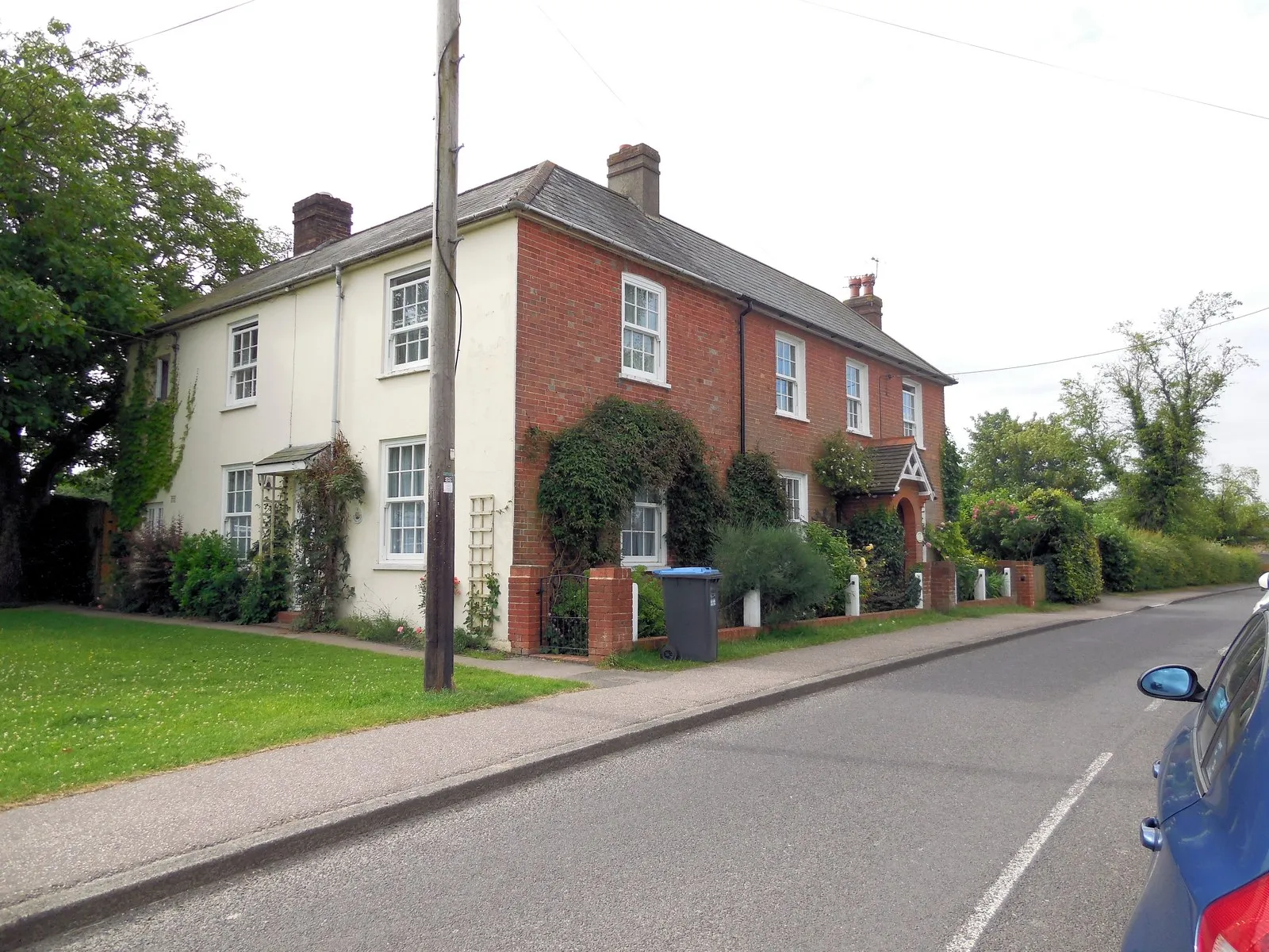 Photo showing: Cottage in Lewes Road, Horsted Keynes