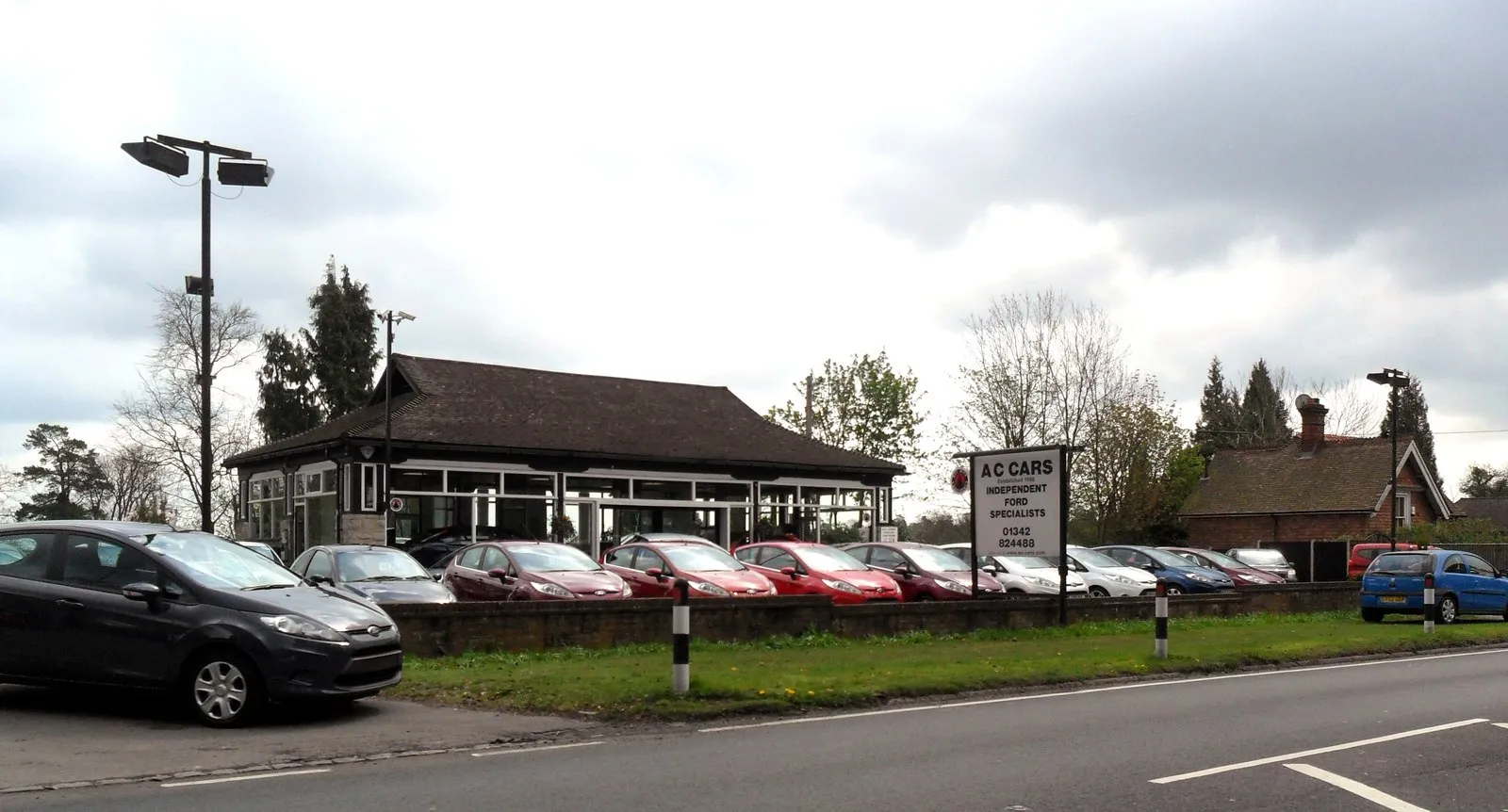 Photo showing: A.C. Cars, Wych Cross, East Sussex