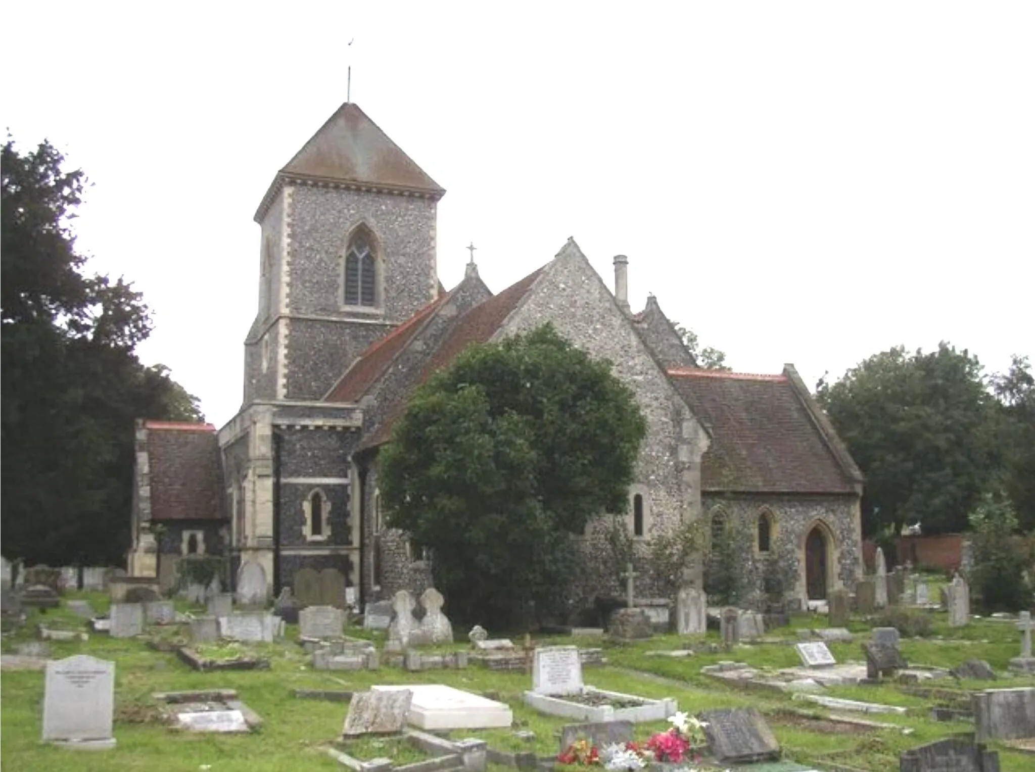 Photo showing: St Mary's Church,  Addington, near to Addington, Croydon, Great Britain.
The village of Addington goes back to pre-Norman times, and despite it being only a few miles from the centre of Croydon, it still retains its small village atmosphere (but in recent decades without shops or post office!).  The Church, built in 1080 with later additions, and nearby Palace on the edge of the village (Addington Palace) was used regularly by Archbishops of Canterbury in earlier centuries, and indeed five Archbishops of Canterbury are buried at the church.