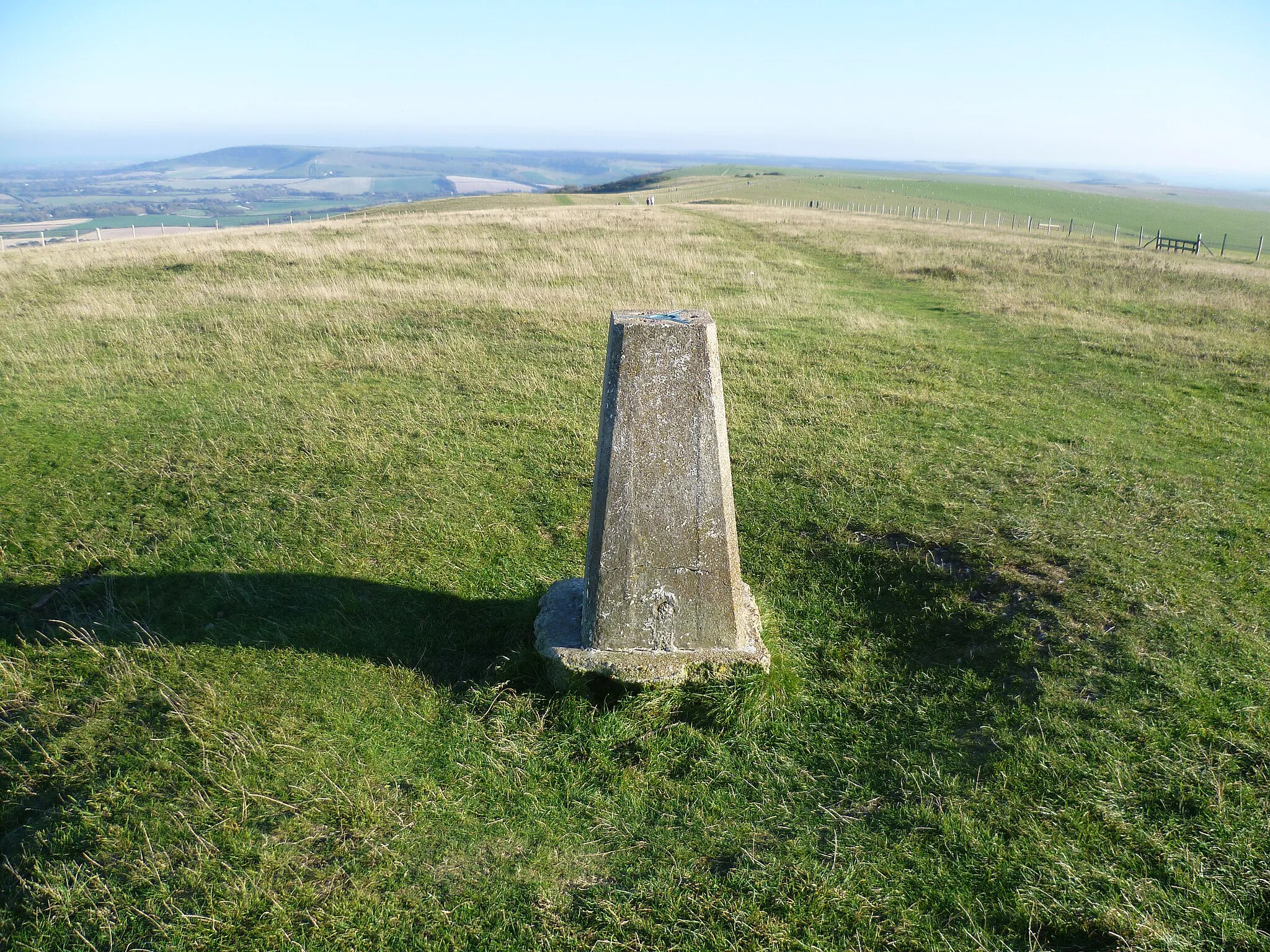 Photo showing: Trig point on Firle Beacon