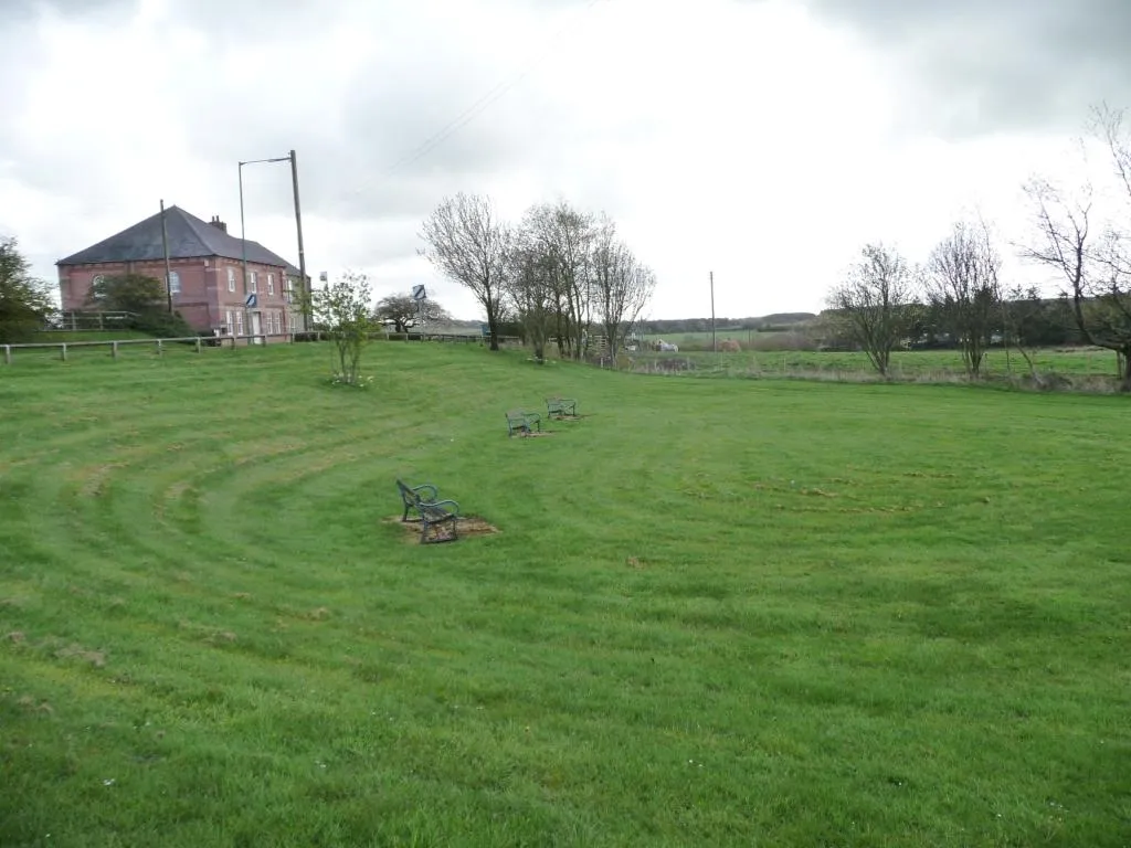 Photo showing: Public open space at Maiden Law