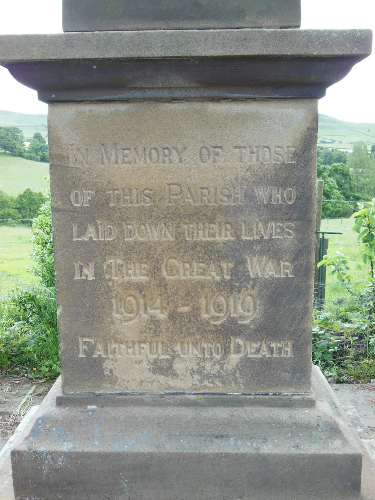 Photo showing: The War Memorial at Chop Gate