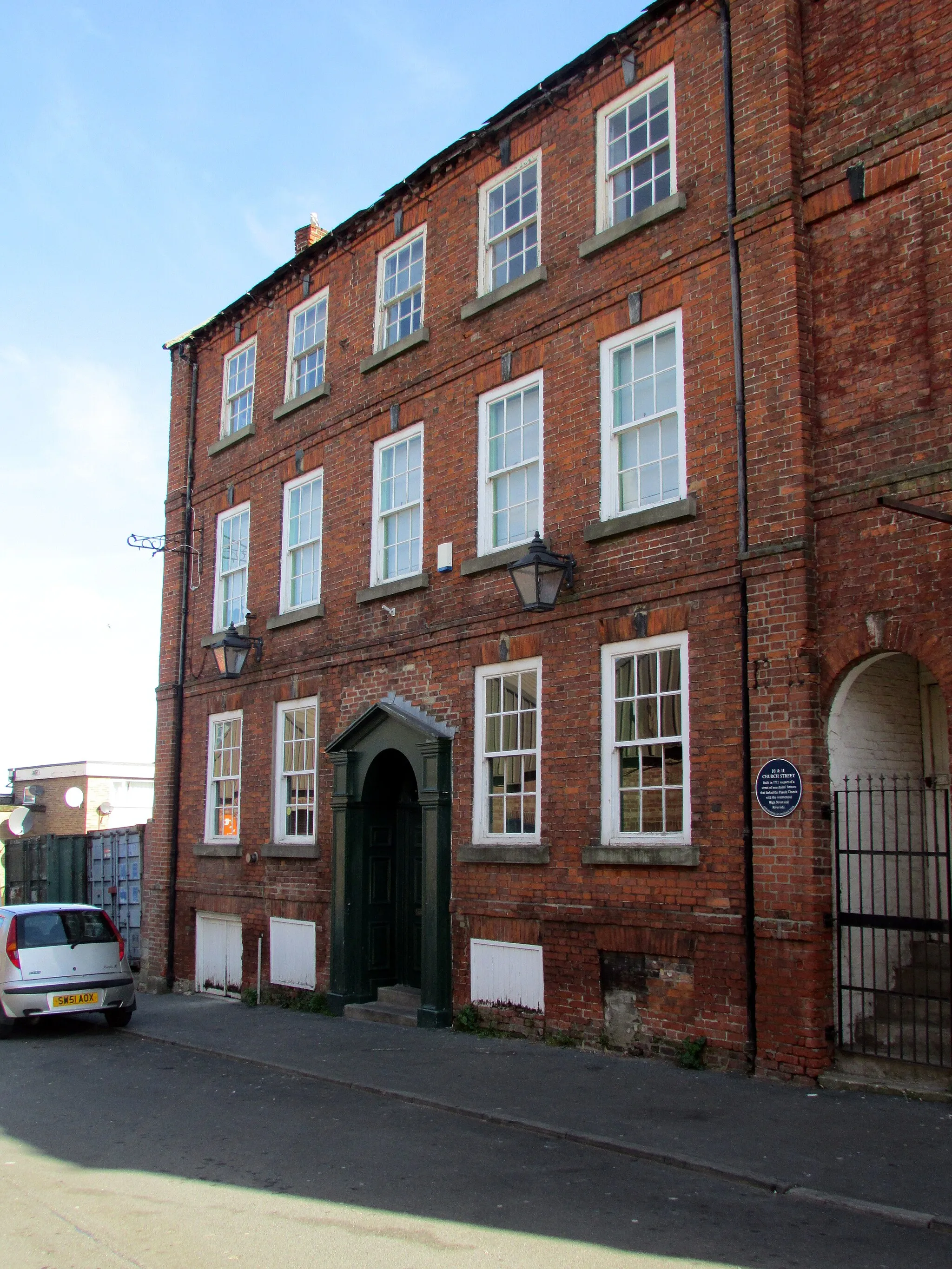 Photo showing: Surviving early 18th-century merchant's house in old port area of Sunderland.
