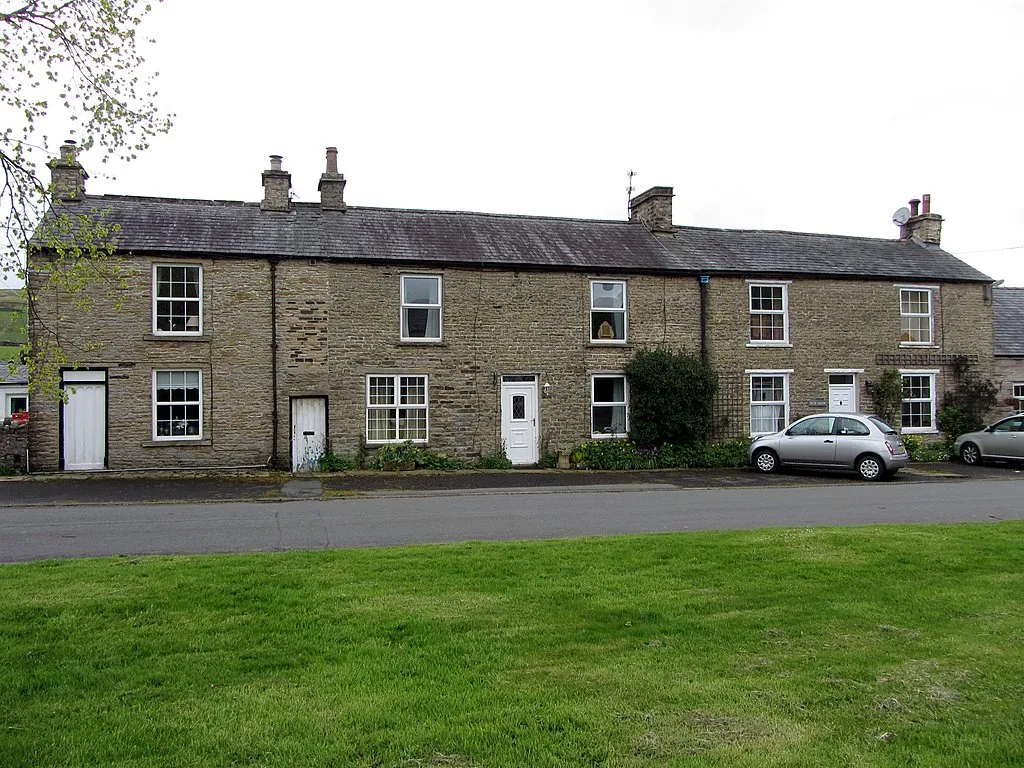 Photo showing: Cottages, Garrigill