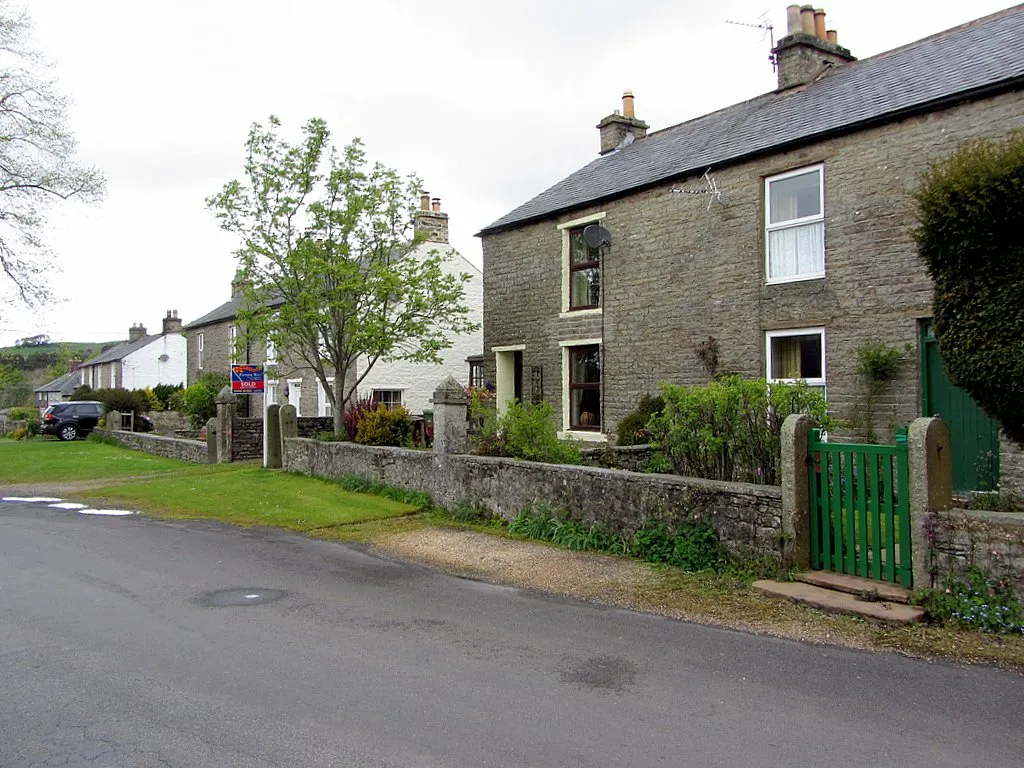 Photo showing: Cottages, Garrigill