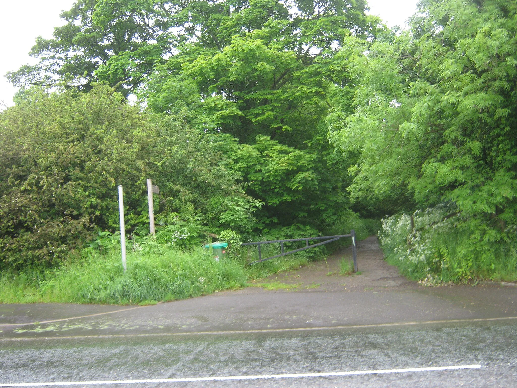 Photo showing: Bridleway from Roman Road in Parkhill to Old Quarrington