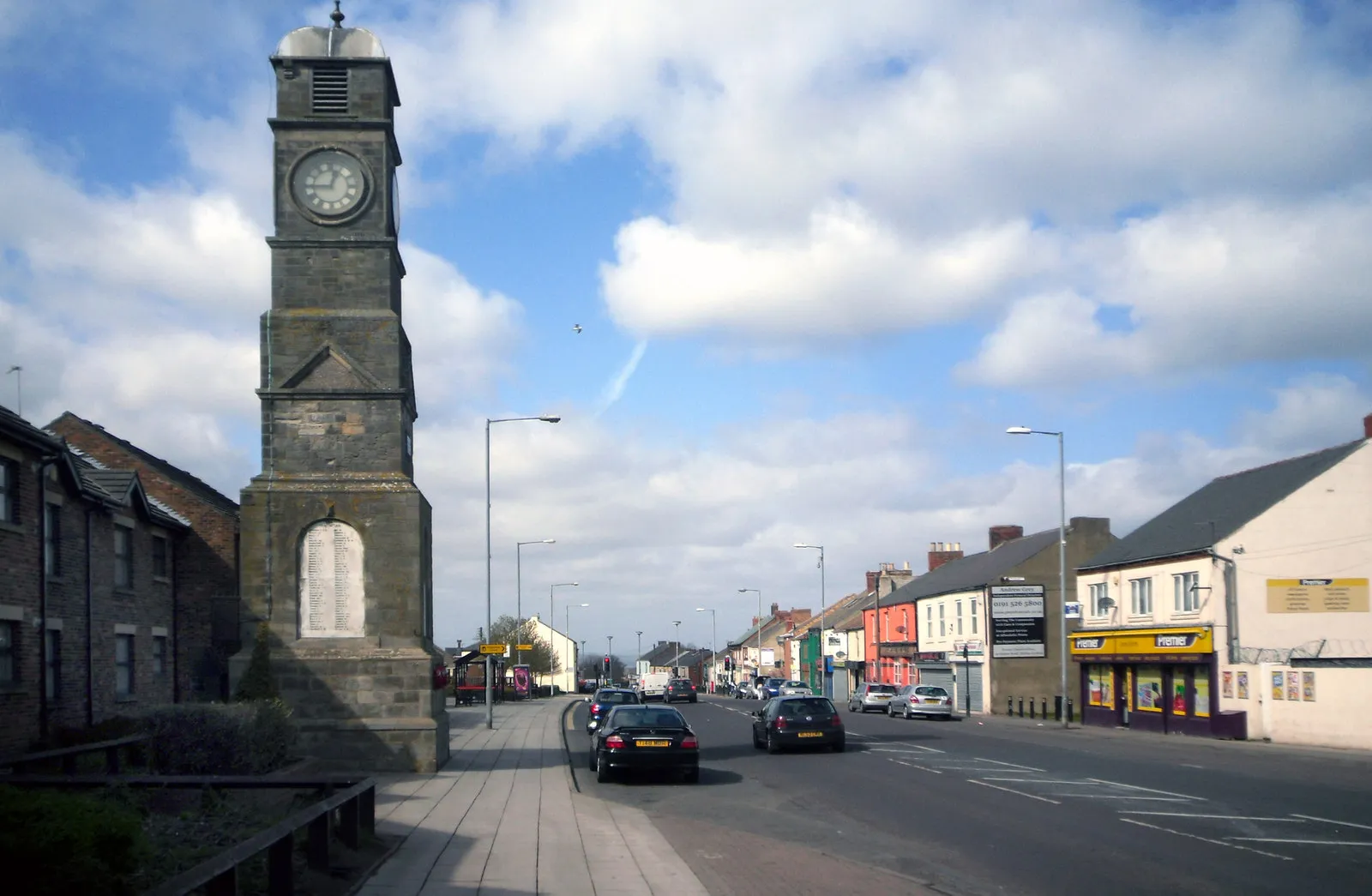 Photo showing: Memorial Clock Tower, Easington Lane