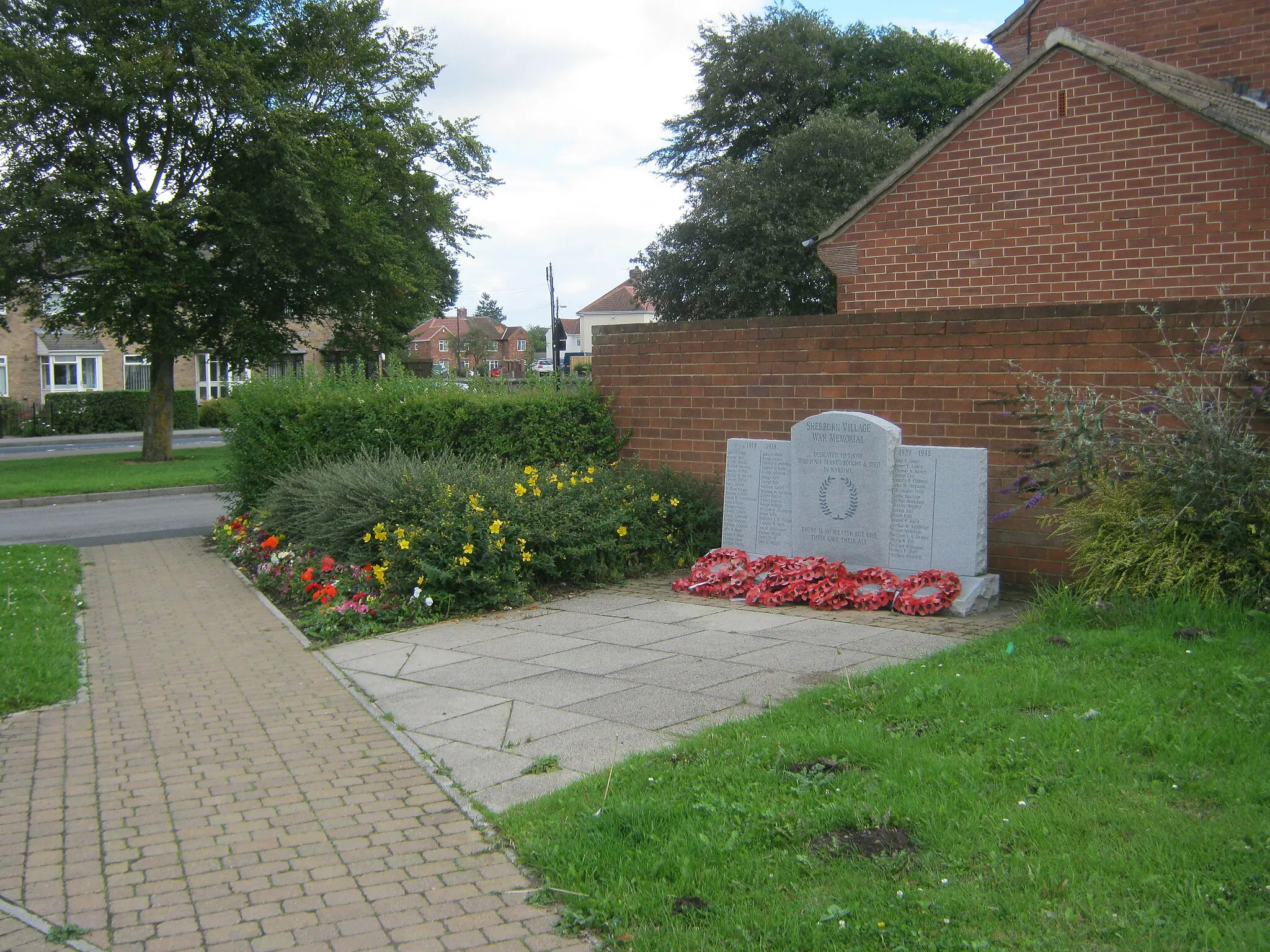 Photo showing: Sherburn War Memorial