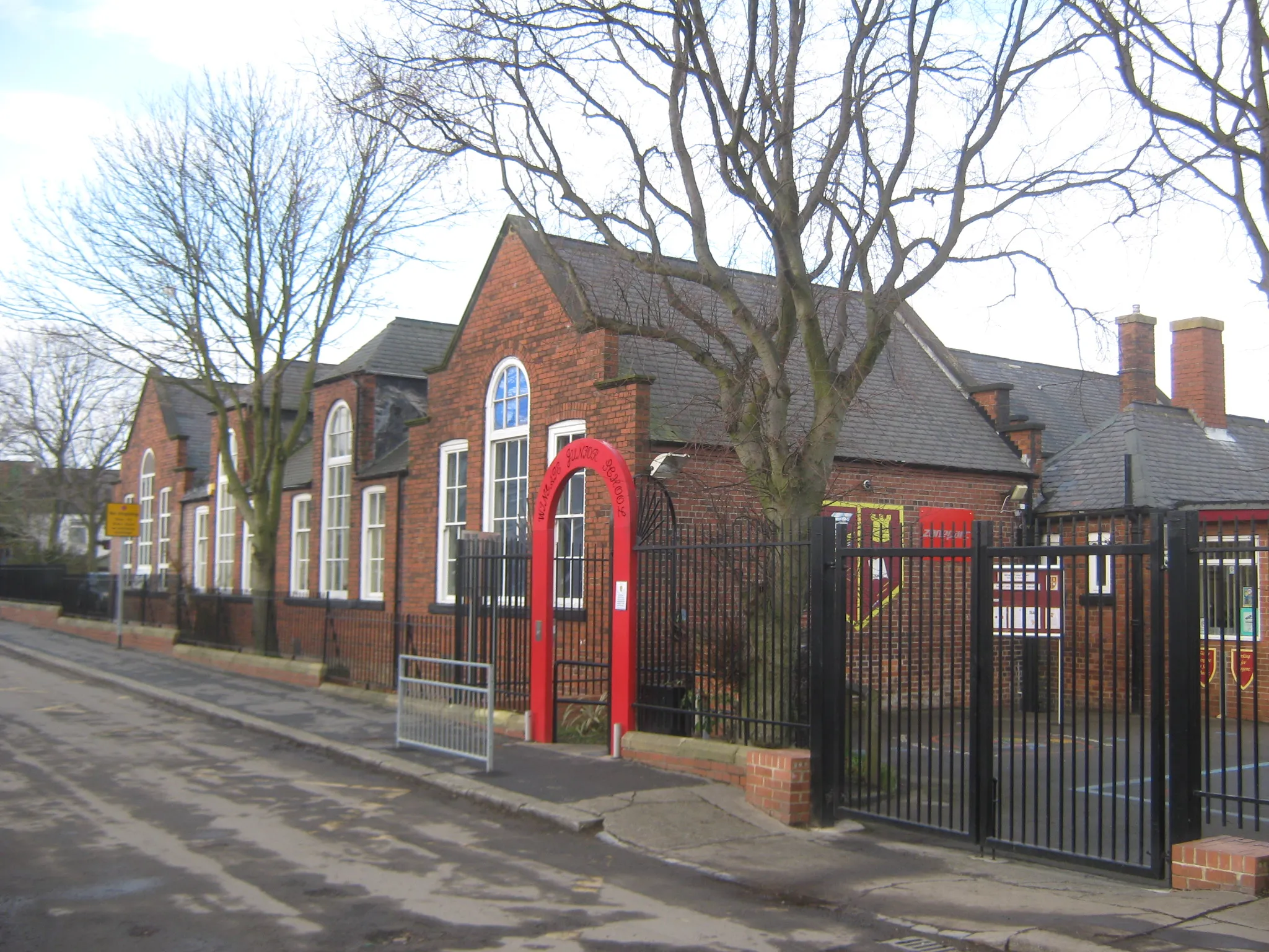 Photo showing: Junior School Moor Lane Wingate  County Durham