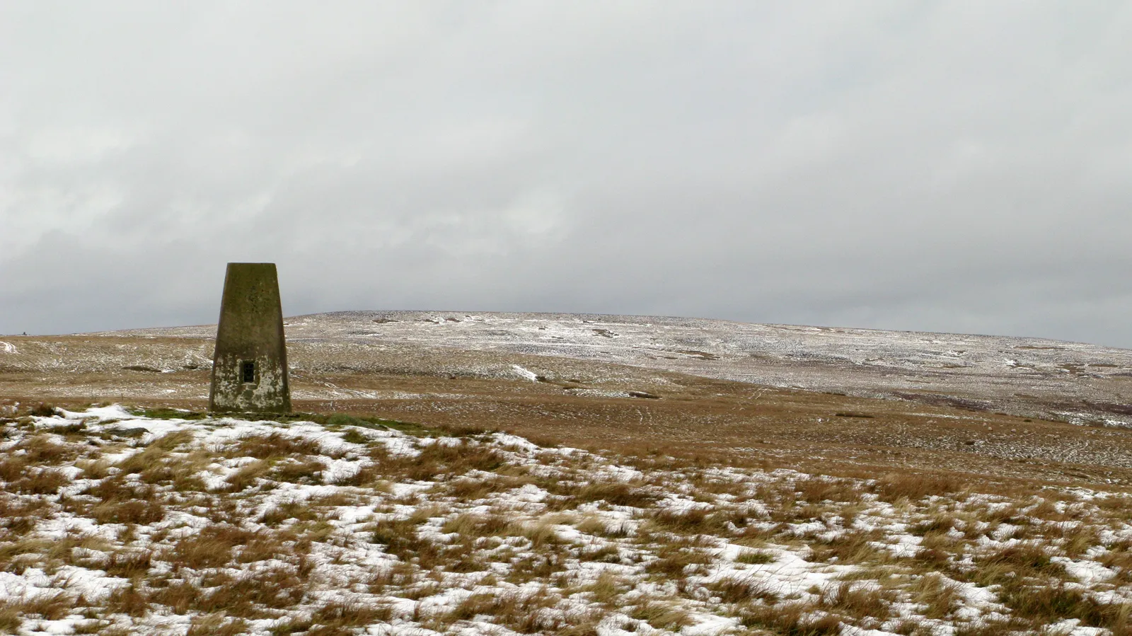 Photo showing: Trig point on Crow Coal Hill