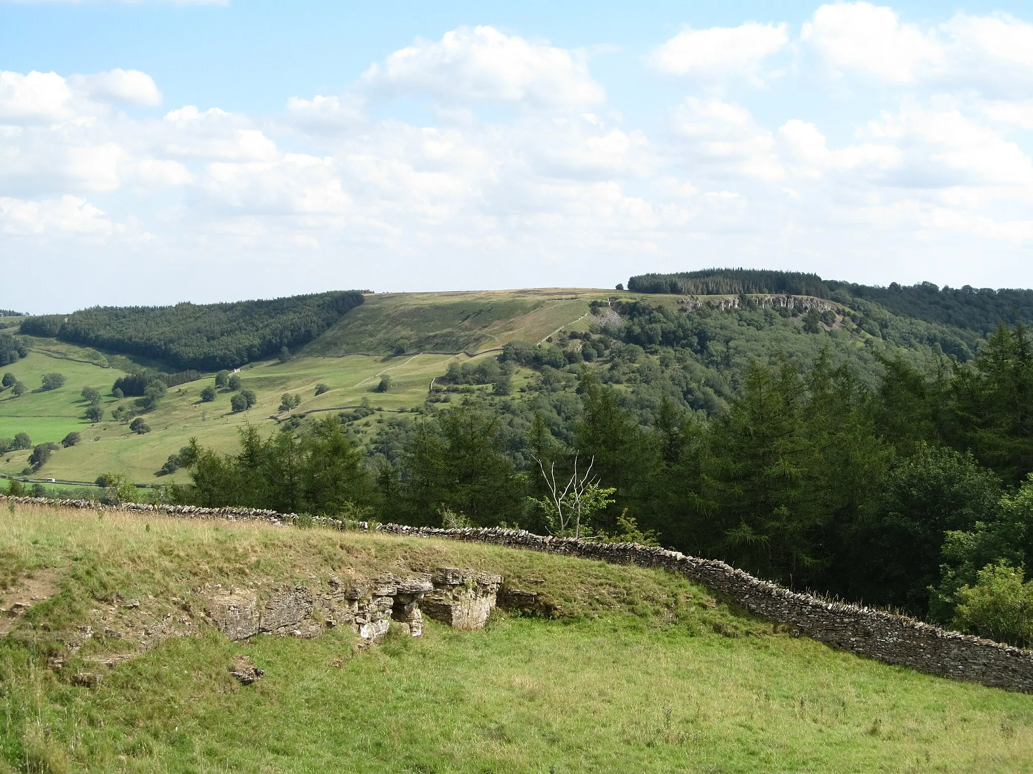 Photo showing: Across the dale from Rubbing House