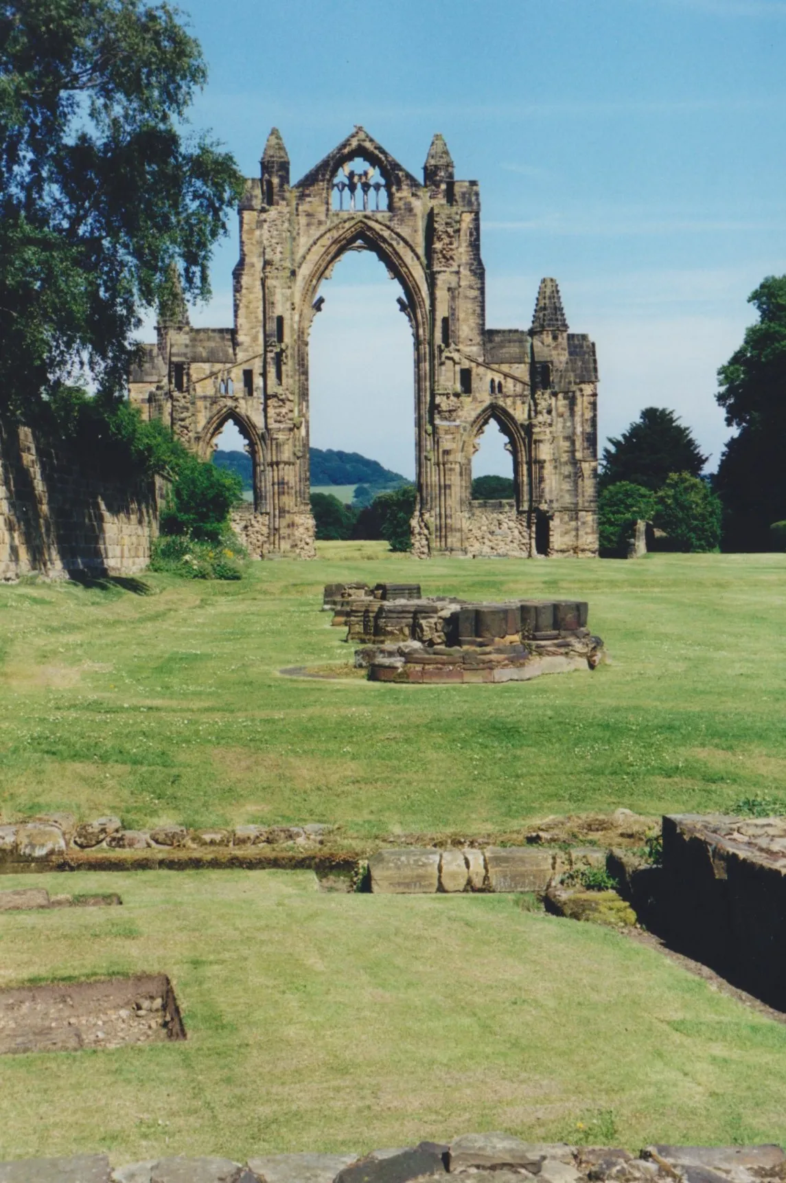 Photo showing: Guisborough Priory