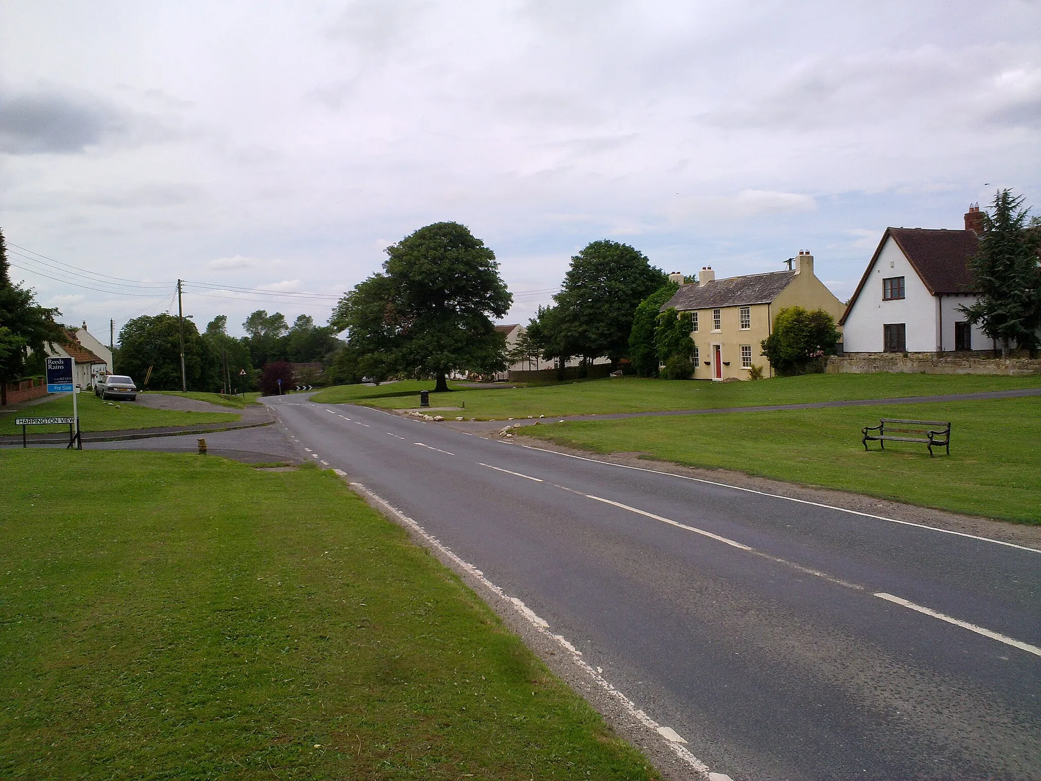 Photo showing: Village green, Mordon