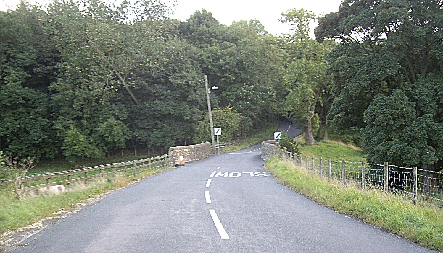 Photo showing: Bridge over River Deerness at Waterhouses