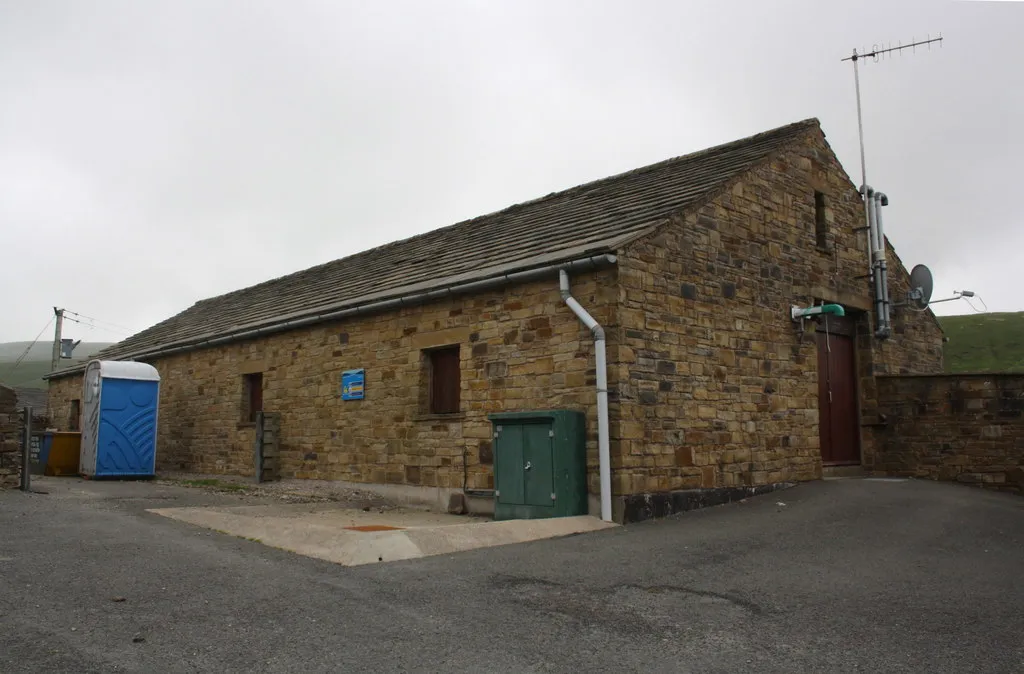 Photo showing: Yorkshire Water building at West Stonesdale