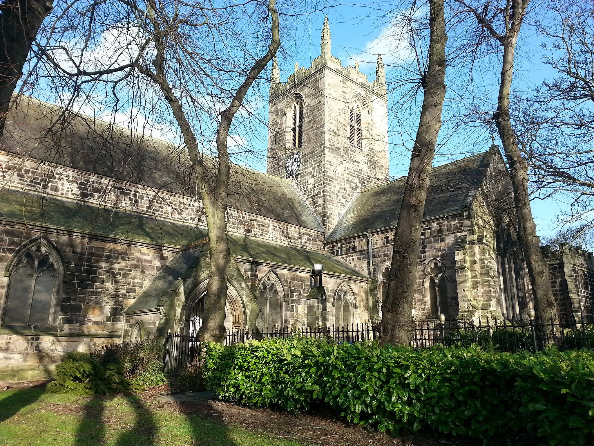 Photo showing: St Michael and All Angels Church