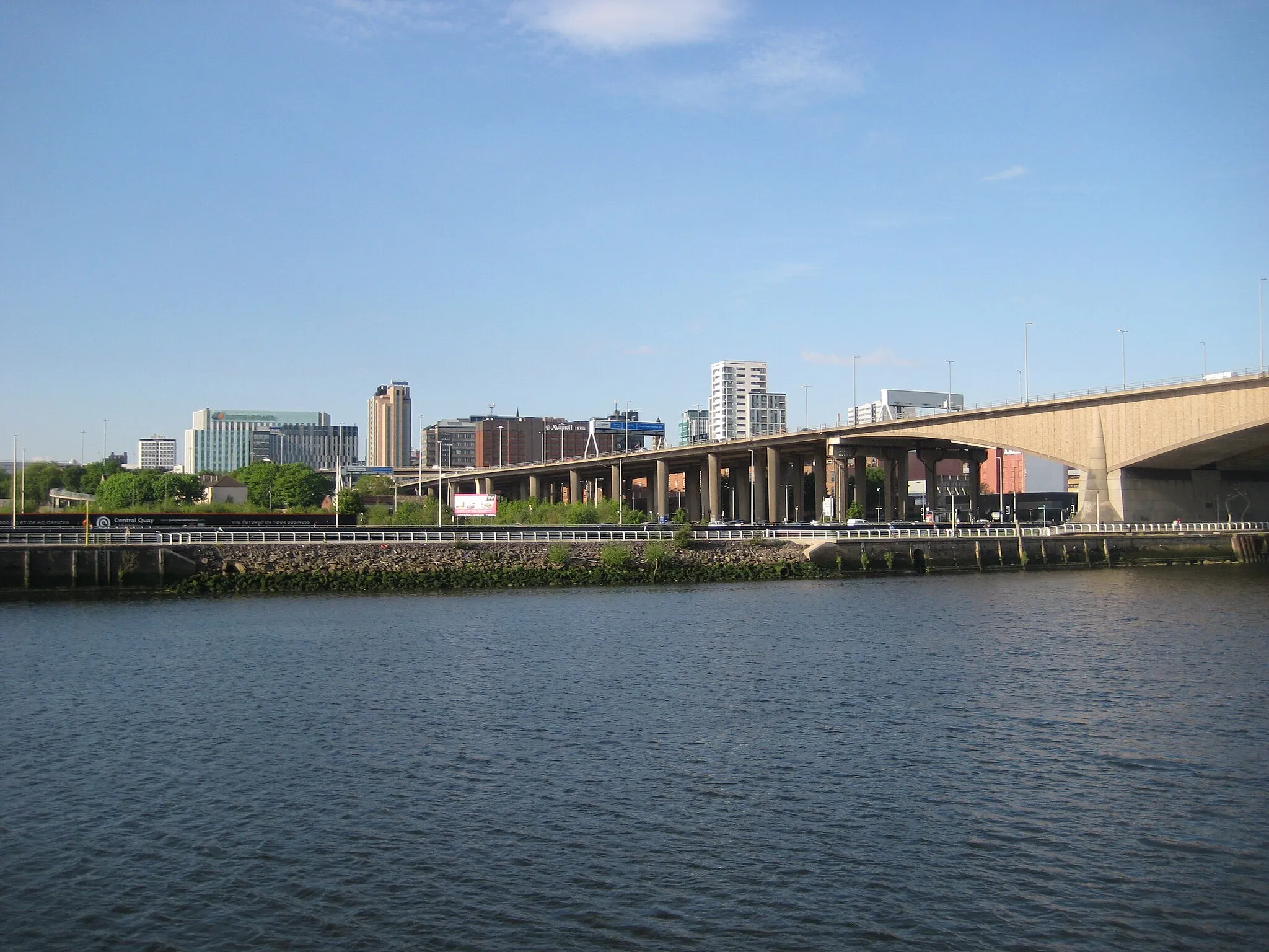 Photo showing: Viewed from the south side of the river.