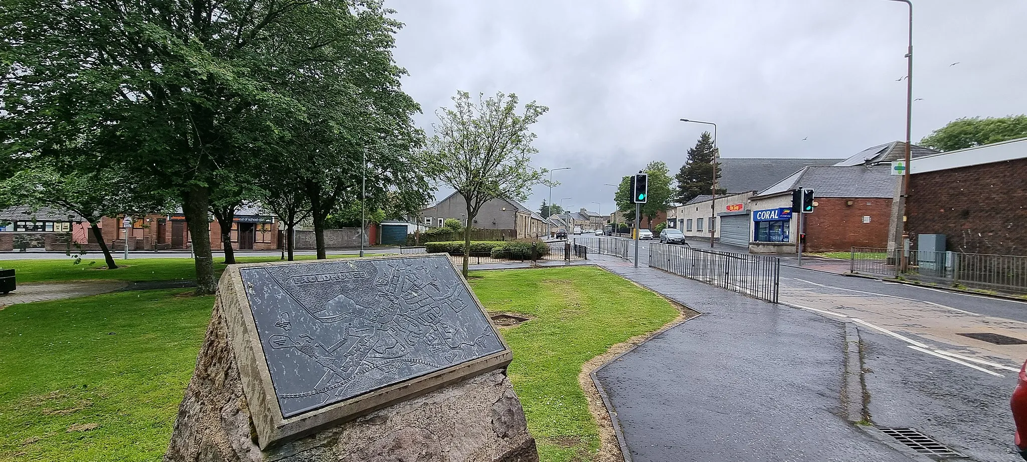 Photo showing: Fauldhouse village square