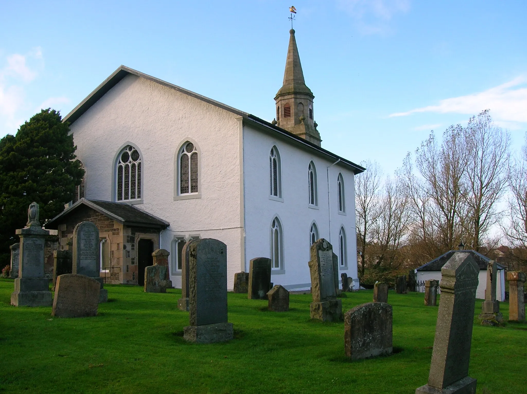 Photo showing: Eaglesham Parish church from the cemetery, East Renfrewshire, Scotland.