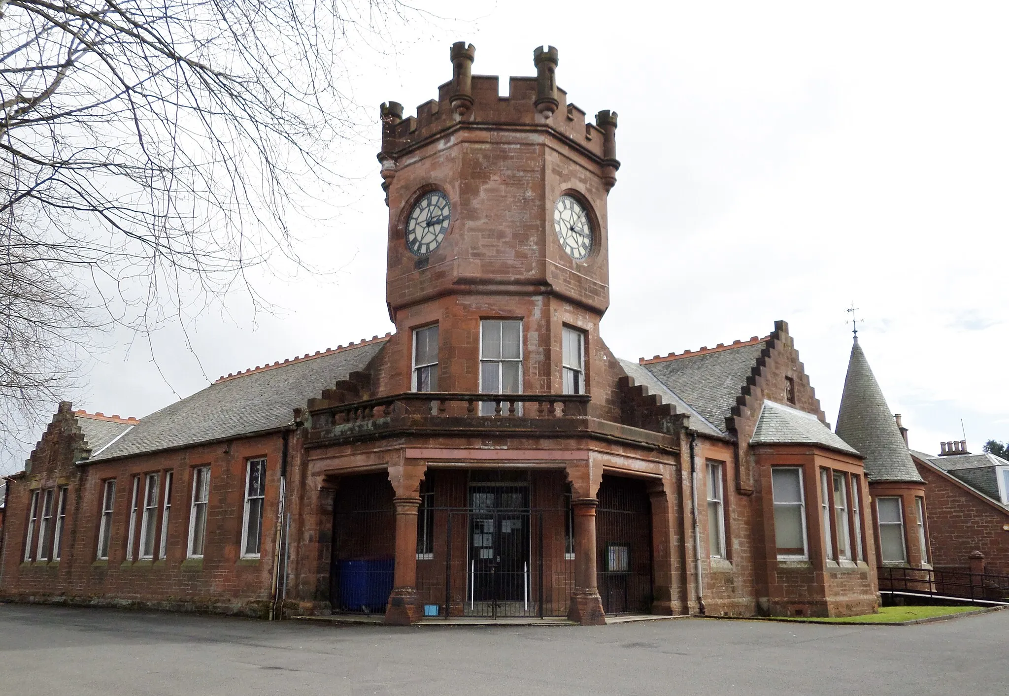 Photo showing: Catrine Town Hall, East Ayrshire, Scotland.