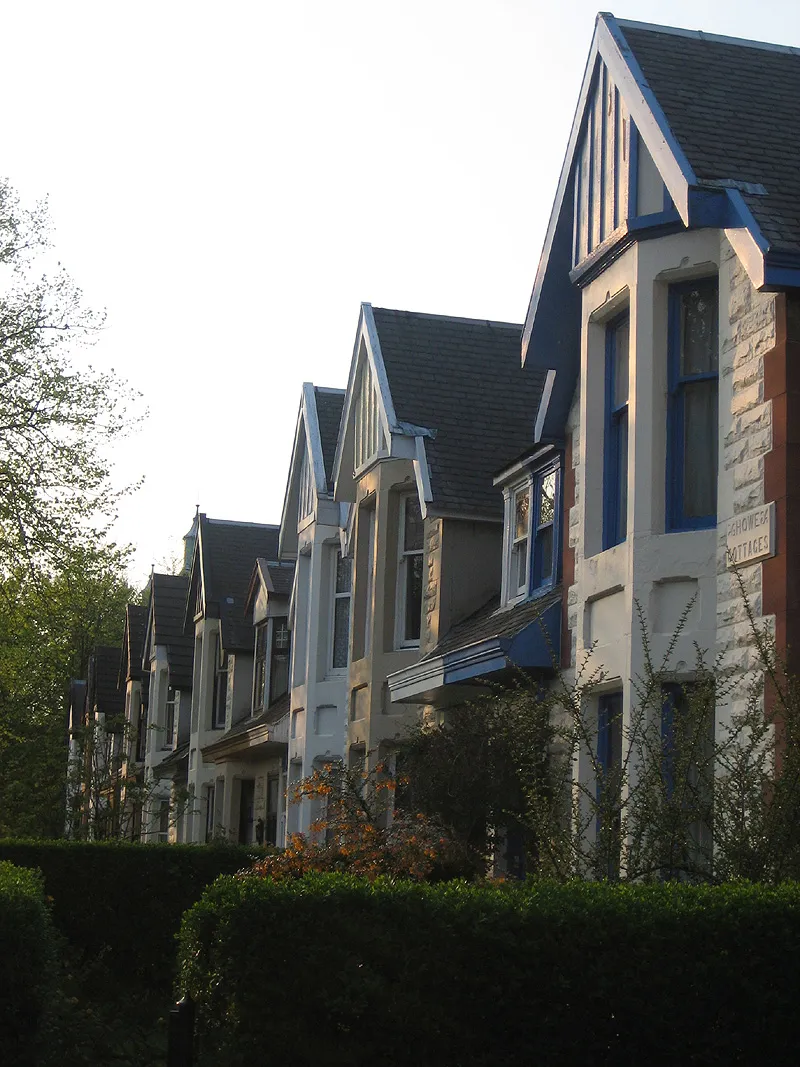 Photo showing: Earlbank Avenue, typical of Scotstoun's avenues