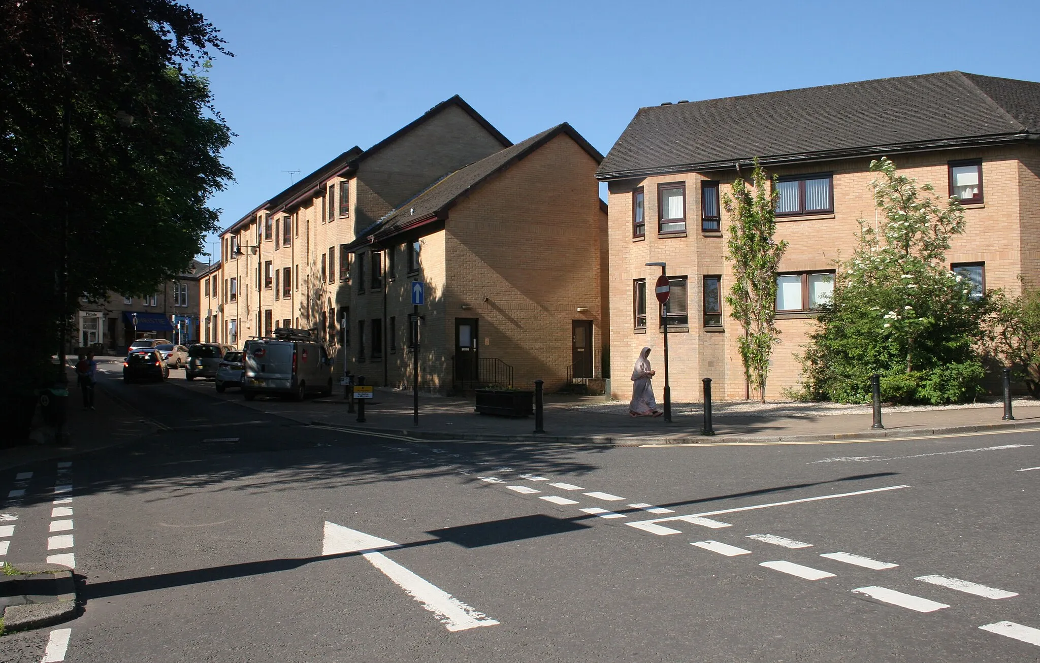 Photo showing: Flats on New Kirk Road