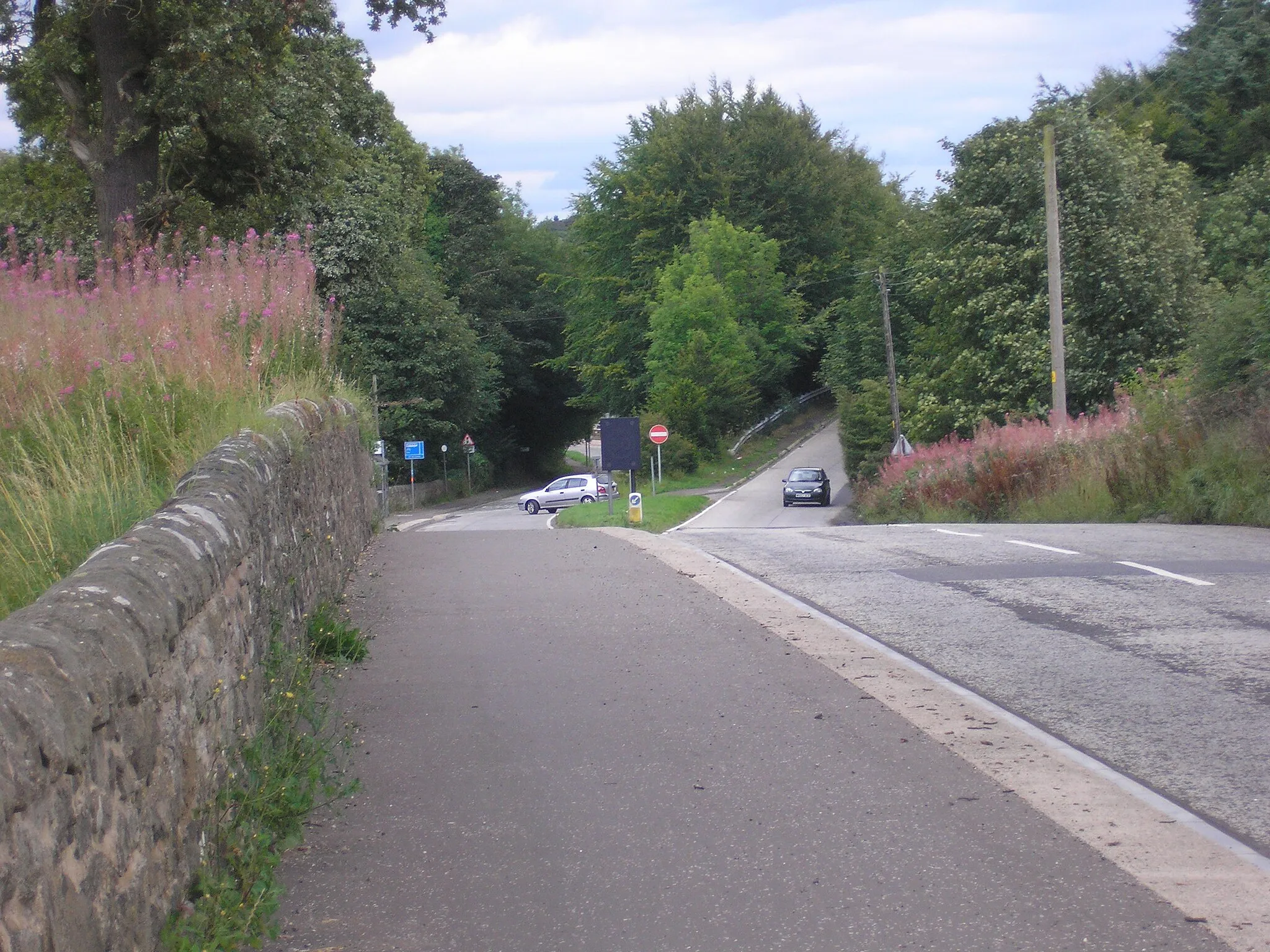 Photo showing: Road junction