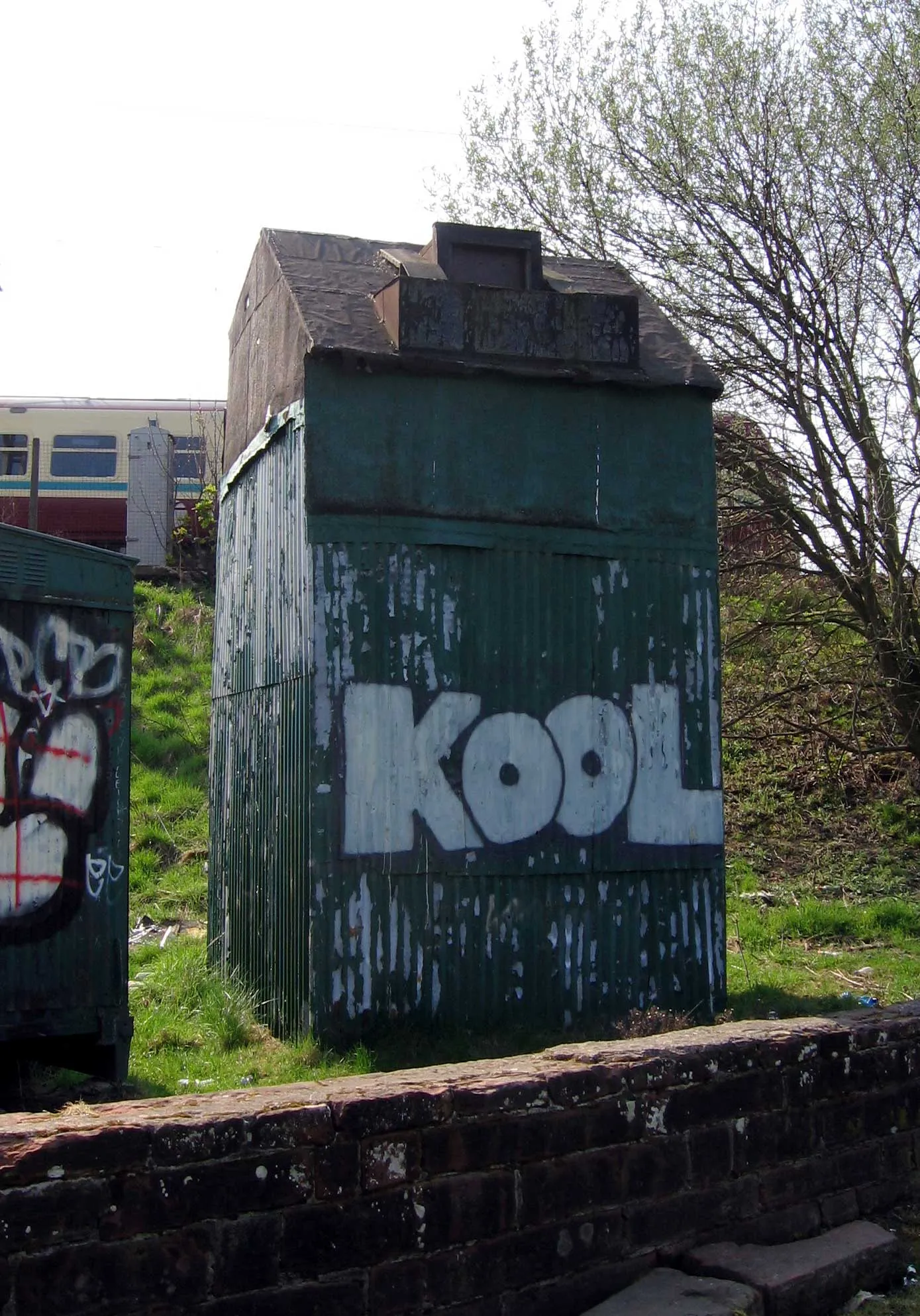 Photo showing: Doocot next to a railway line in Partick, Glasgow, Scotland.
