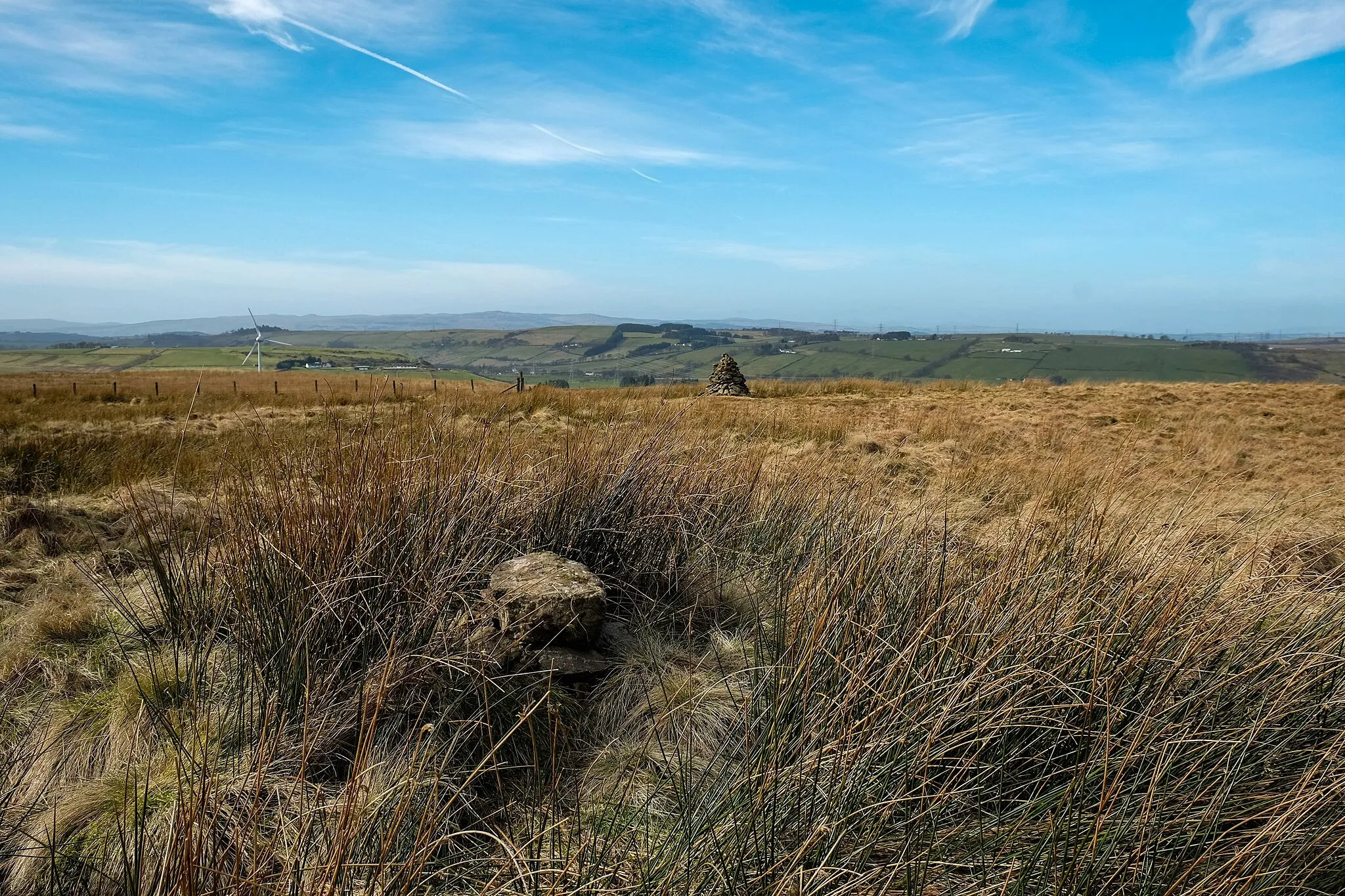 Photo showing: Neilston Pad true summit