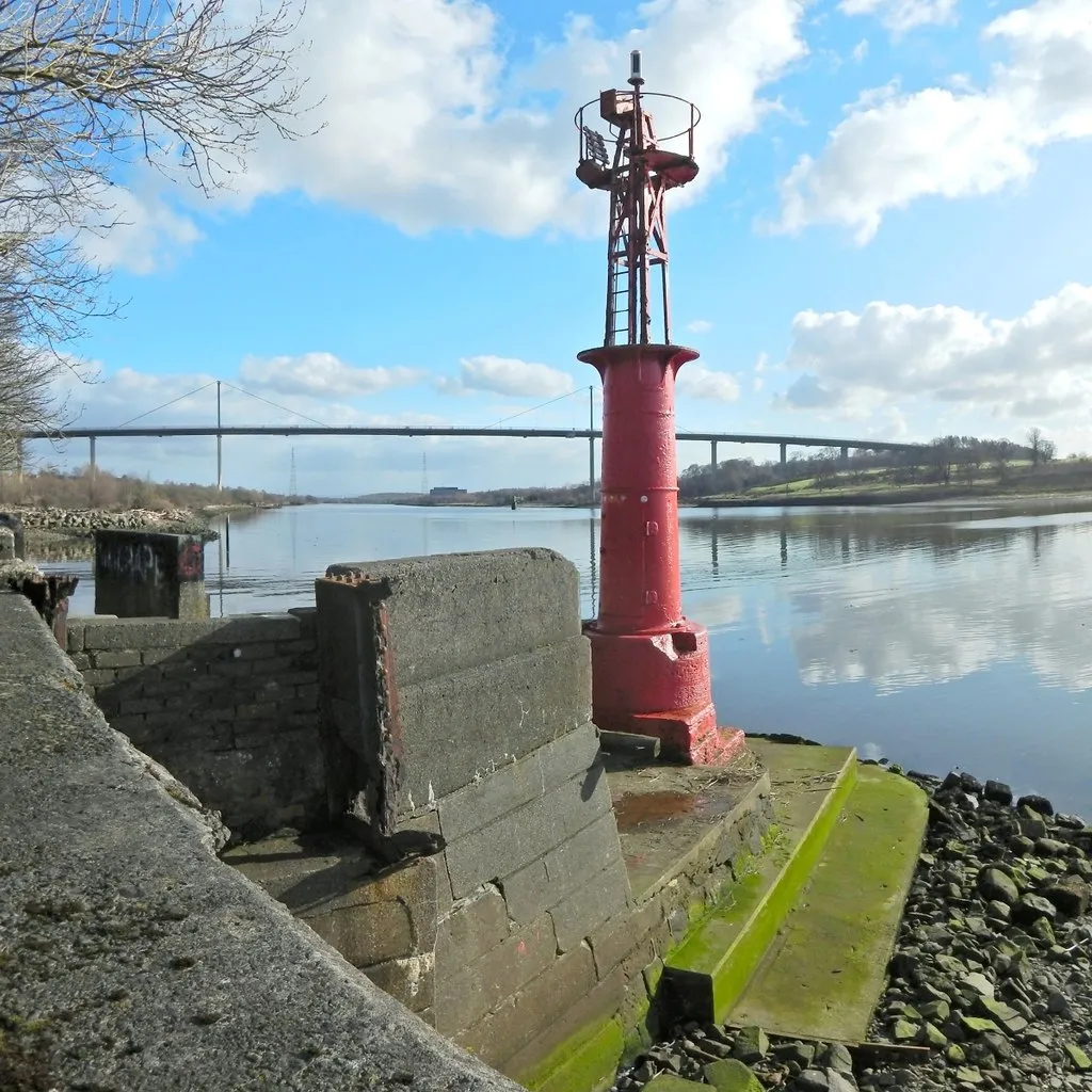 Photo showing: Donald's Quay Light