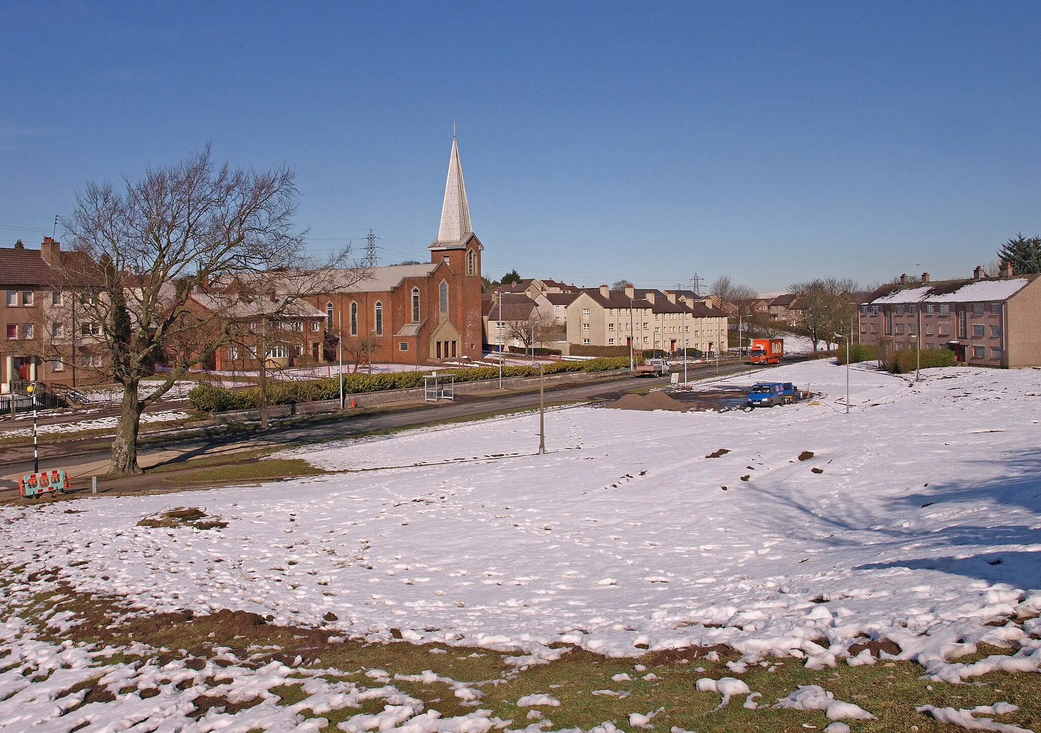 Photo showing: Brediland Road, Foxbar, Paisley St.Paul's Church viewed from Mannering Road.