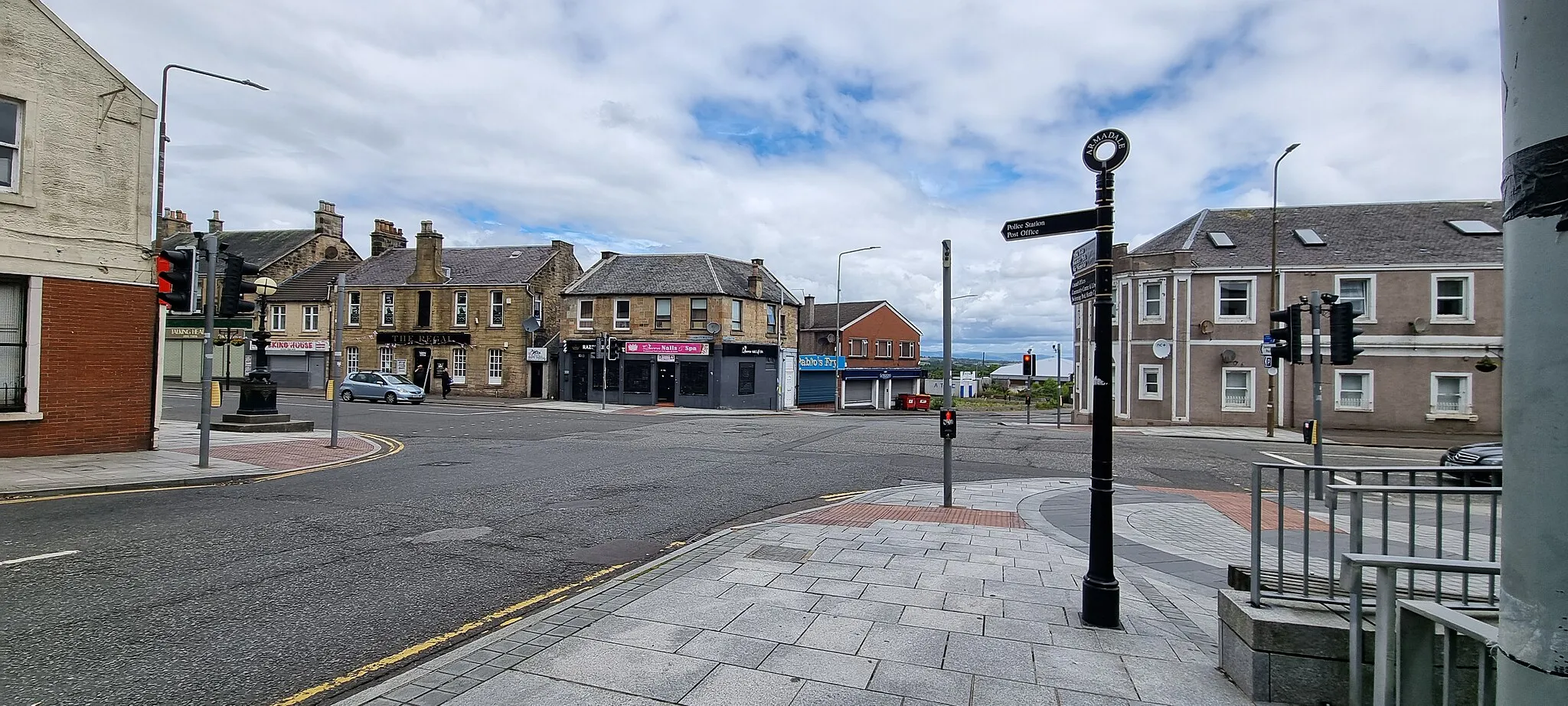 Photo showing: Armadale Cross, West Lothian