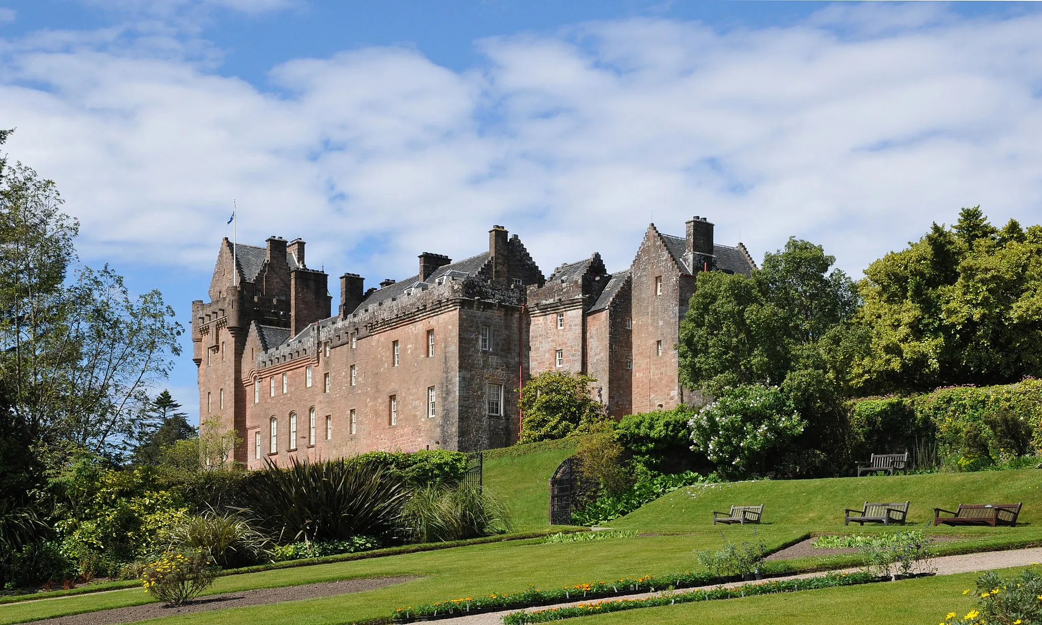 Photo showing: This is a photo of listed building number