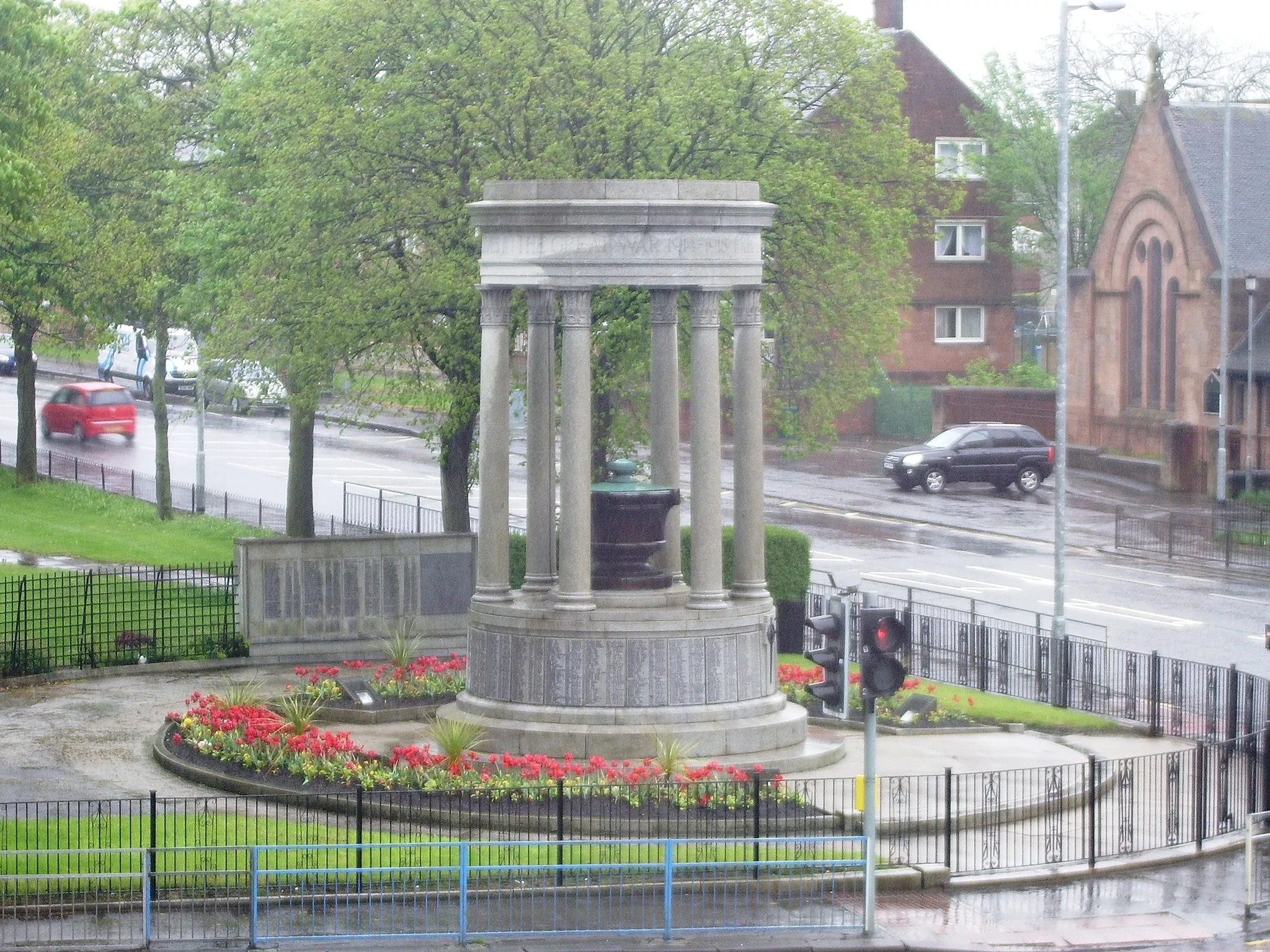 Photo showing: Coatbridge war memorial.