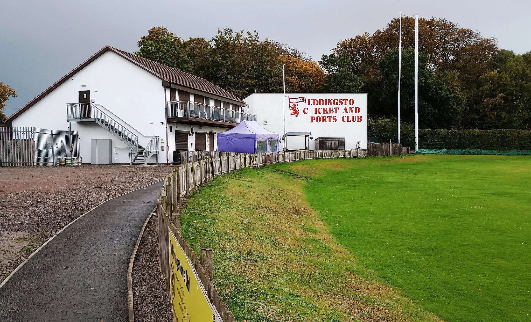 Photo showing: Clubhouse: Bothwell Castle Policies Policies Cricket Ground